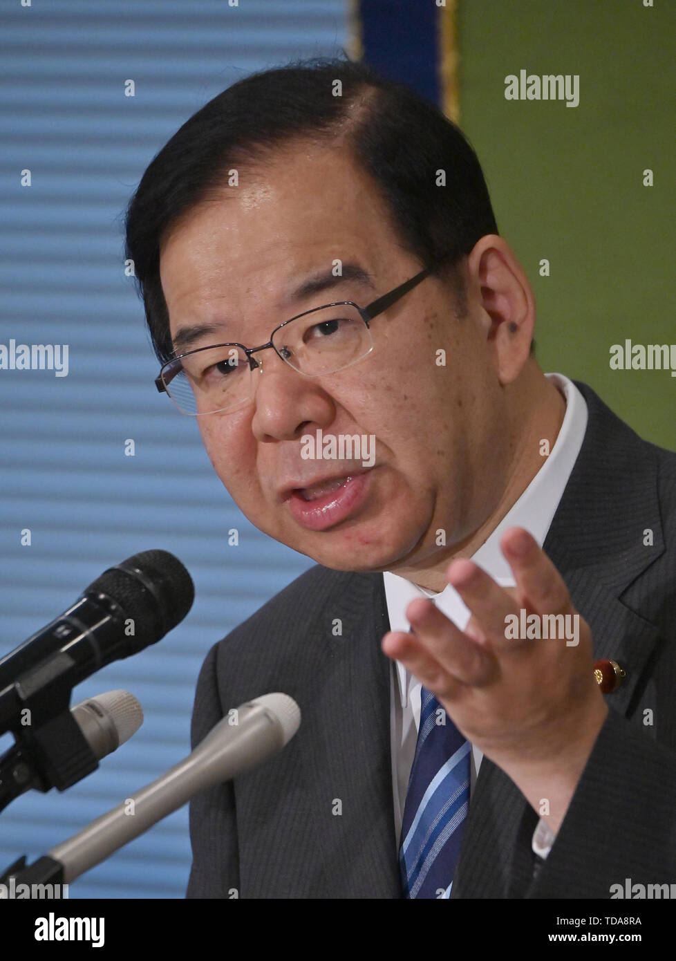 Tokyo, Japon. 13 Juin, 2019. Kazuo Shii, président du Parti communiste japonais, parle à la Japan National Press Club à Tokyo le Jeudi, Juin 13, 2019. Le parti communiste a accepté avec deux autres grands partis d'opposition à l'autre seul candidats dans 30 des 32 districts d'un siège à la prochaine élection de la chambre haute pour faire face efficacement à l'aide d'candidats du parti au pouvoir. Un total de 124 sièges seront mis en jeu pour la chambre haute race prévue pour juillet. Credit : Natsuki Sakai/AFLO/Alamy Live News Banque D'Images