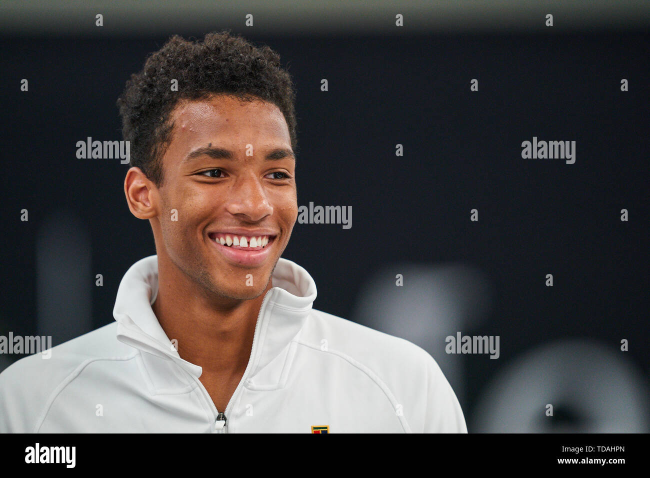 Stuttgart, Allemagne. 14 Juin, 2019. Felix AUGER-ALIASSIME (FRA) dans la conférence de presse après son match contre Dustin BROWN (GER) à l'ATP Tennis Mercedes Cup sur l'herbe à Stuttgart, le 14 juin 2019. Felix AUGER-ALIASSIME (FRA) a gagné 7-6, 6-7, 7-6 Crédit : Peter Schatz/Alamy Live News Banque D'Images