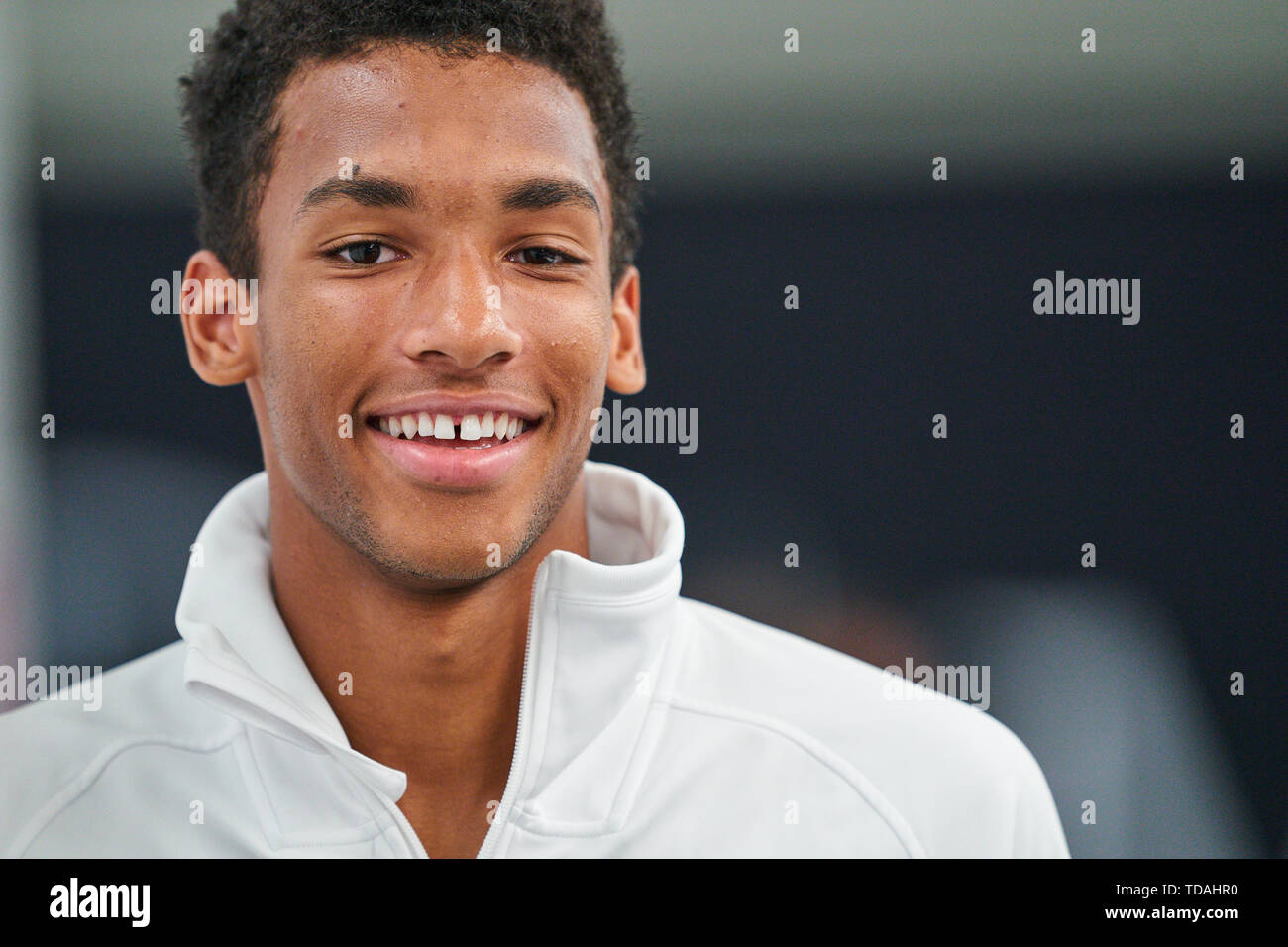 Stuttgart, Allemagne. 14 Juin, 2019. Felix AUGER-ALIASSIME (FRA) dans la conférence de presse après son match contre Dustin BROWN (GER) à l'ATP Tennis Mercedes Cup sur l'herbe à Stuttgart, le 14 juin 2019. Felix AUGER-ALIASSIME (FRA) a gagné 7-6, 6-7, 7-6 Crédit : Peter Schatz/Alamy Live News Banque D'Images