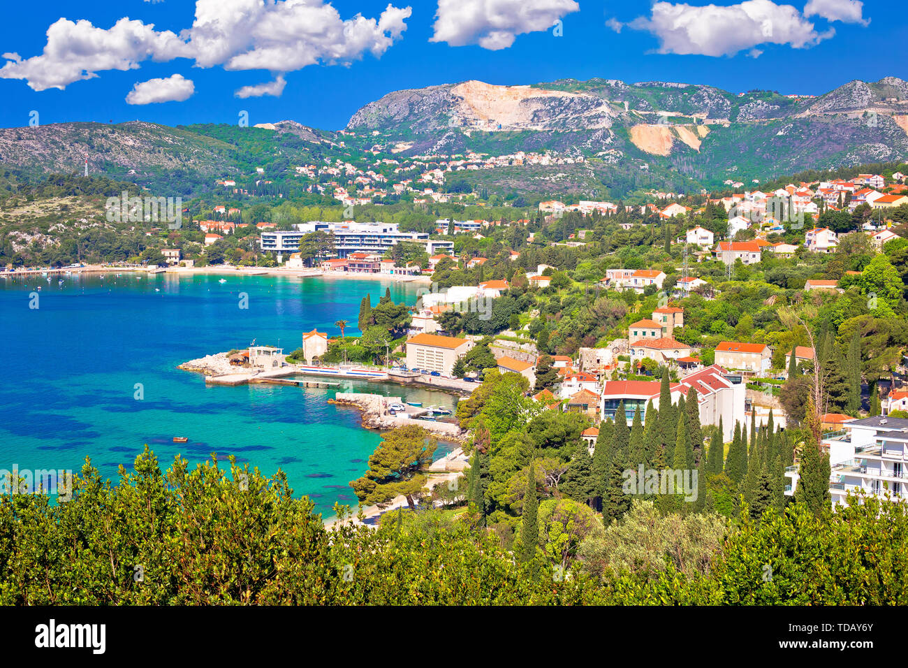 Sur la côte Adriatique et à Srebreno Mlini Dubrovnik bay, dans l'archipel de Dalmatie, en Croatie Banque D'Images