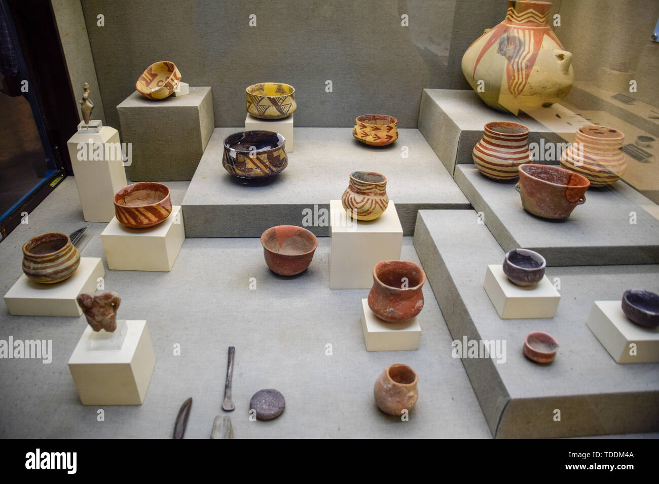 Expositions du musée des antiquités d'Antalya, la poterie et les os sous la forme d'expositions du musée. Banque D'Images