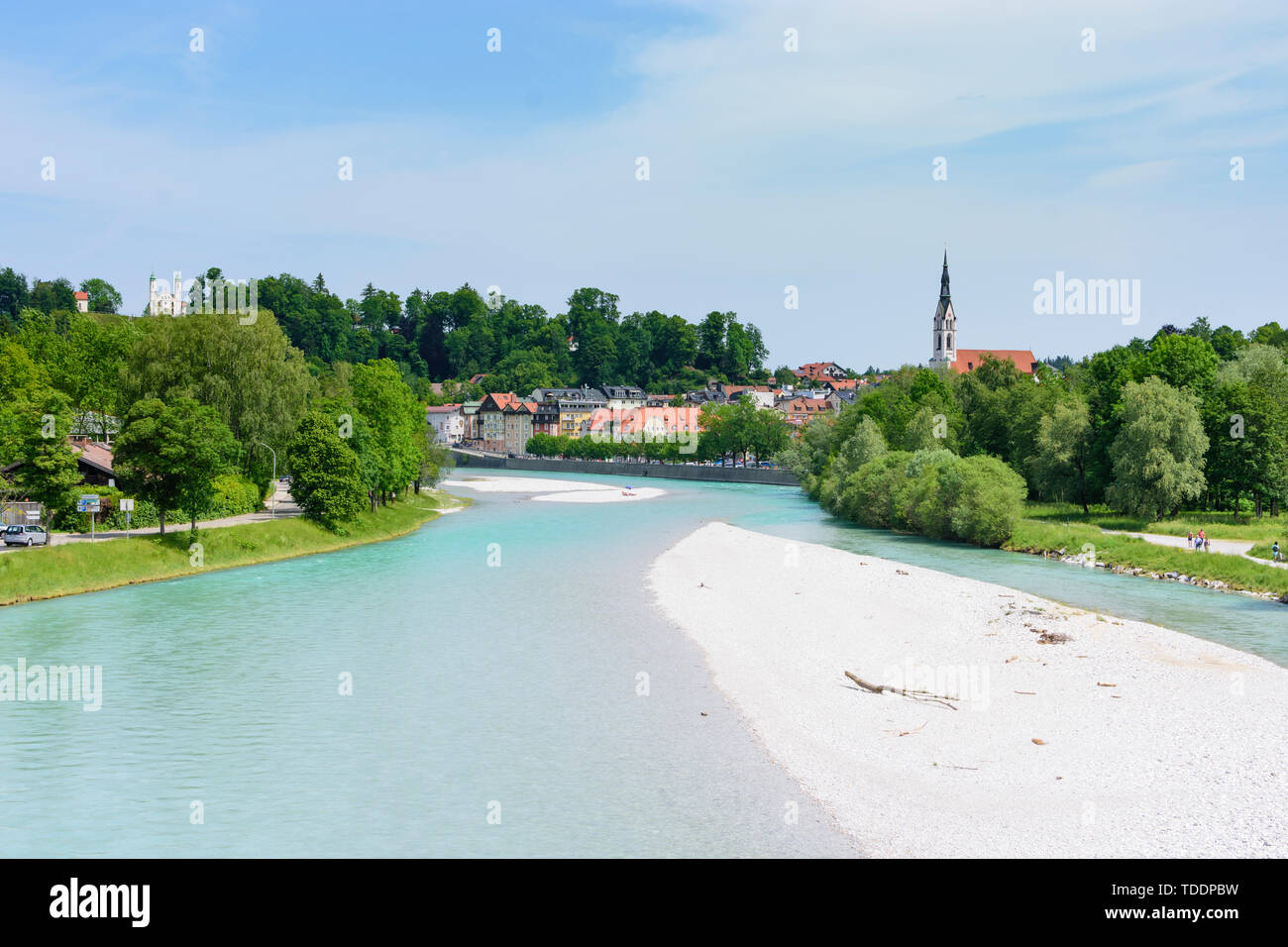 Bad Tölz : Kalvarienberg (Calvaire), Vieille Ville, rivière Isar, Mariä Himmelfahrt église paroissiale dans Oberbayern, Tölzer Land, Haute-Bavière, Bayern, Bavaria, G Banque D'Images