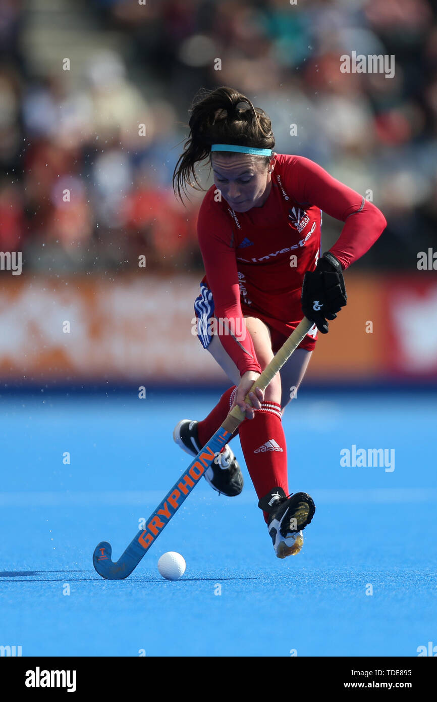 Grande-bretagne Laura Unsworth pendant le match de championnat Pro de la FIH à Lee Valley Hockey and Tennis Centre, Londres. Banque D'Images