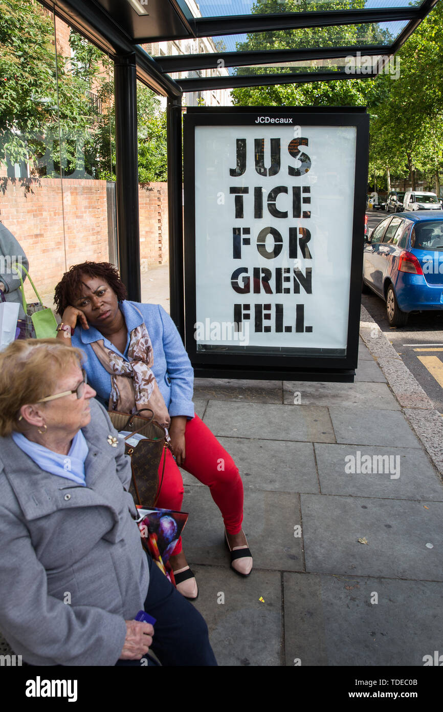 Londres, Royaume-Uni. 14 Juin, 2019. Une Justice pour protester Grenfell Grenfell à proximité semblait pochoir tour sur le deuxième anniversaire de l'incendie de la tour de Grenfell, le 14 juin 2017 dans lequel 72 personnes sont mortes et plus de 70 blessés. Credit : Mark Kerrison/Alamy Live News Banque D'Images