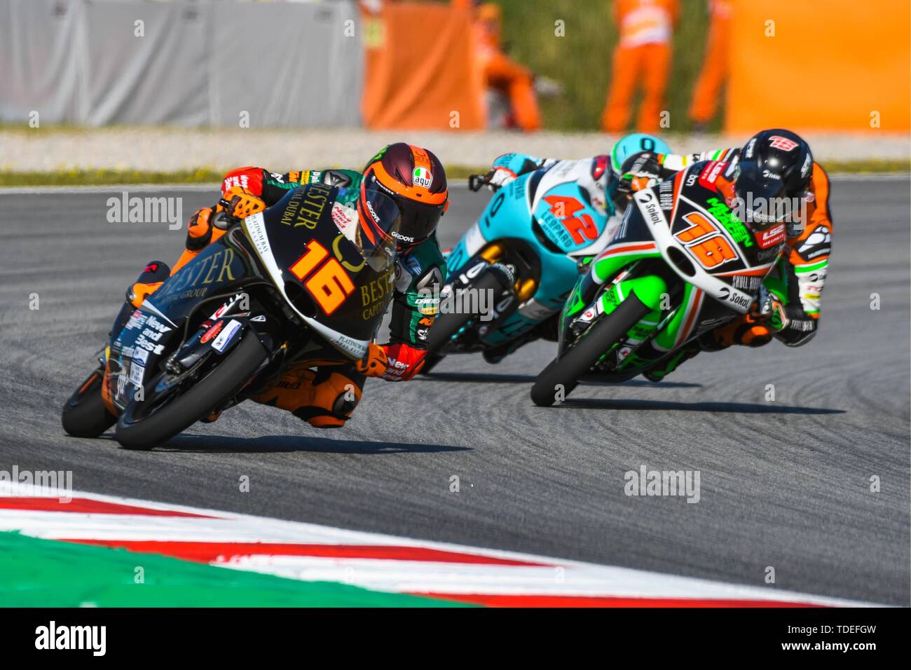 Barcelone, Espagne. 15 Juin, 2019. ANDREA MIGNO (16) de l'Italie et Dubai , Capital Bester MAKAR YURCHENKO (76) du kazakh et BOE Skull Rider Course Mugen et MARCOS RAMIREZ (42) de l'Espagne et pendant la course moto Léopard 3 libres 3 du Circuit Grand Prix à Ctalunya de Barcelona racetrack dans Montmelo, Espagne le 15 juin 2019 (Photo : Alvaro Sanchez) Cordon Cordon Crédit : Presse Presse/Alamy Live News Banque D'Images