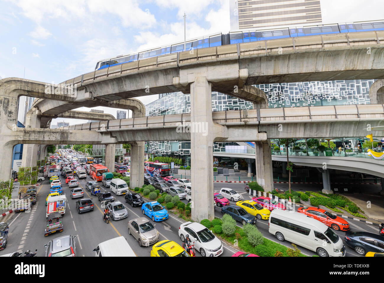 Bangkok , Thaïlande - 16 mai 2019 : embouteillage à Bangkok city en long week-end / trafic sortant dans la ville avant de long week-end. Banque D'Images