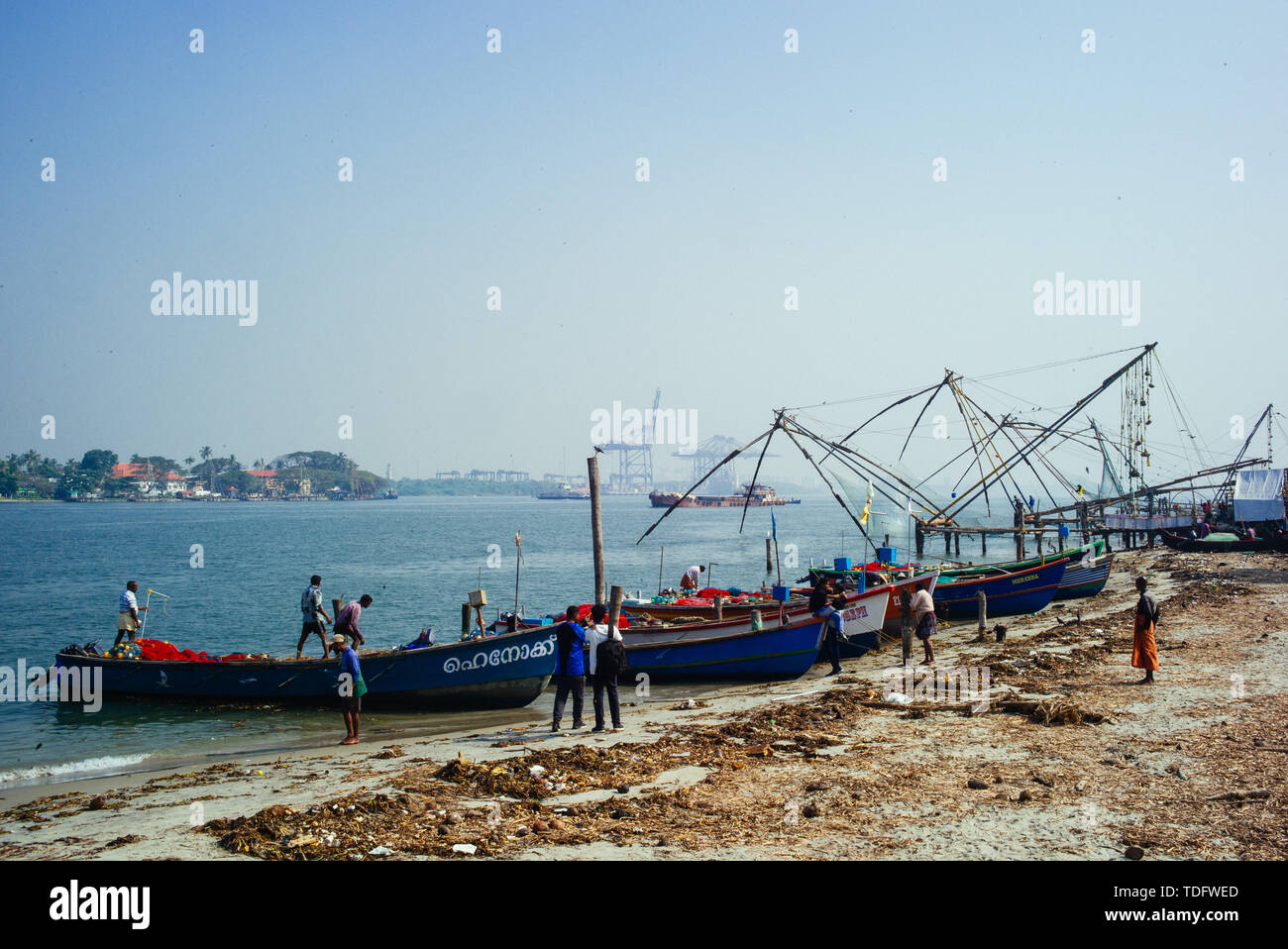 Pêcheur de fort Kochi, Kerala, Inde. Banque D'Images