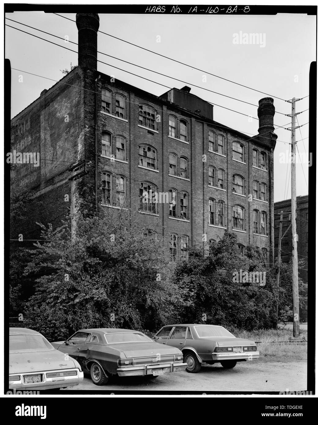 Au NORD-EST ET LA PARTIE ARRIÈRE DE L'ARRIÈRE DU CÔTÉ SUD-EST. Vue de l'Ouest. - Bâtiments commerciaux et industriels, Bishop's, bloc 90, rue Main, Dubuque, Dubuque, IA Comté Banque D'Images