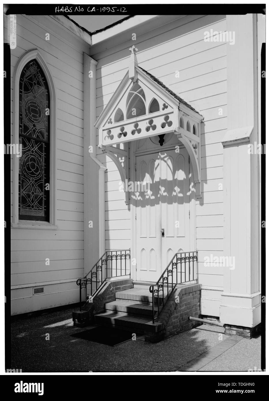 Territoires du transept, DÉTAIL DE PORTE - Église de la Nativité, 210 avenue Oak Grove, Menlo Park, comté de San Mateo, CA Banque D'Images