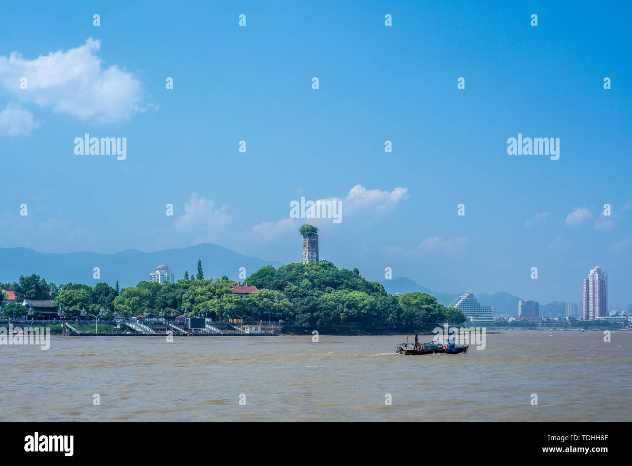 Vue de la Pagode de l'Est sur l'île Jiangxin à Wenzhou en Chine - 3 Banque D'Images