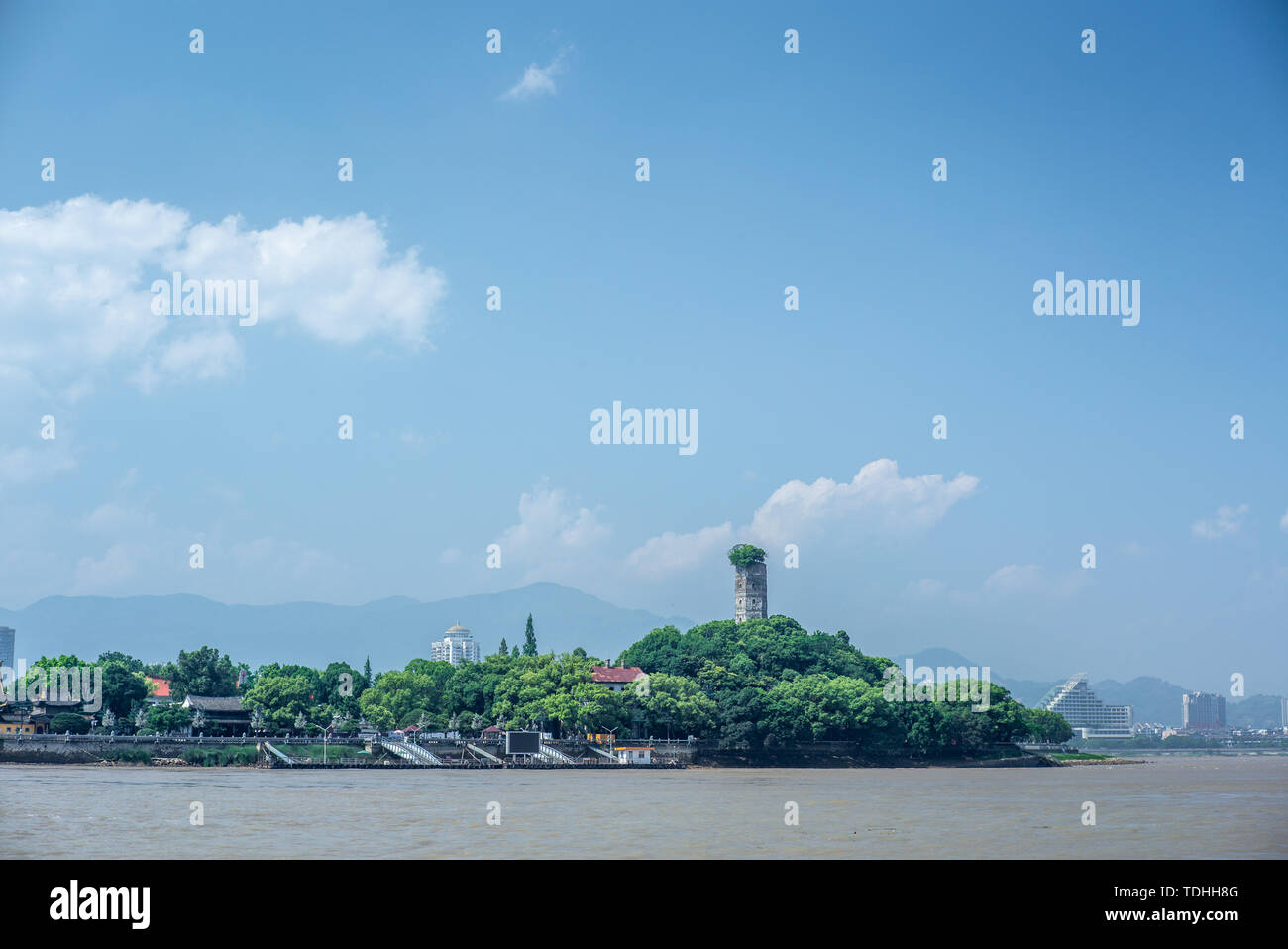 Vue de la Pagode de l'Est sur l'île Jiangxin à Wenzhou en Chine - 4 Banque D'Images
