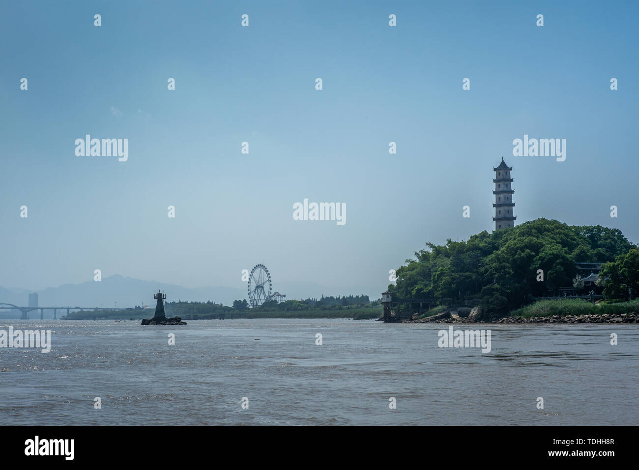 Vue de la Pagode de l'Ouest sur l'île Jiangxin à Wenzhou en Chine - 7 Banque D'Images