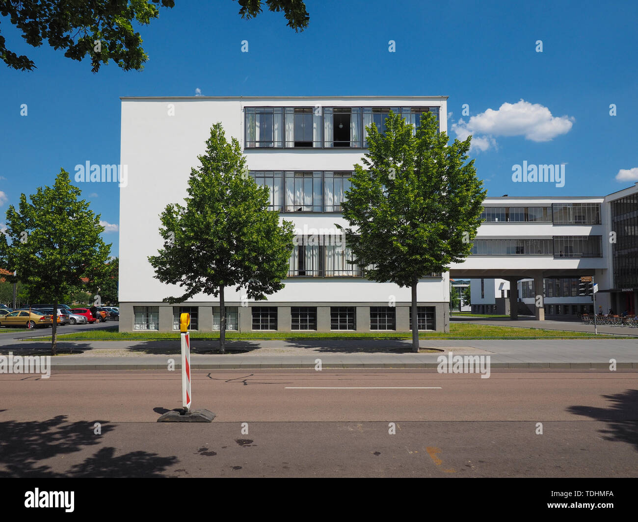 DESSAU, ALLEMAGNE - circa 2019 JUIN : l'école d'art Bauhaus emblématique bâtiment conçu par l'architecte Walter Gropius en 1925 Banque D'Images