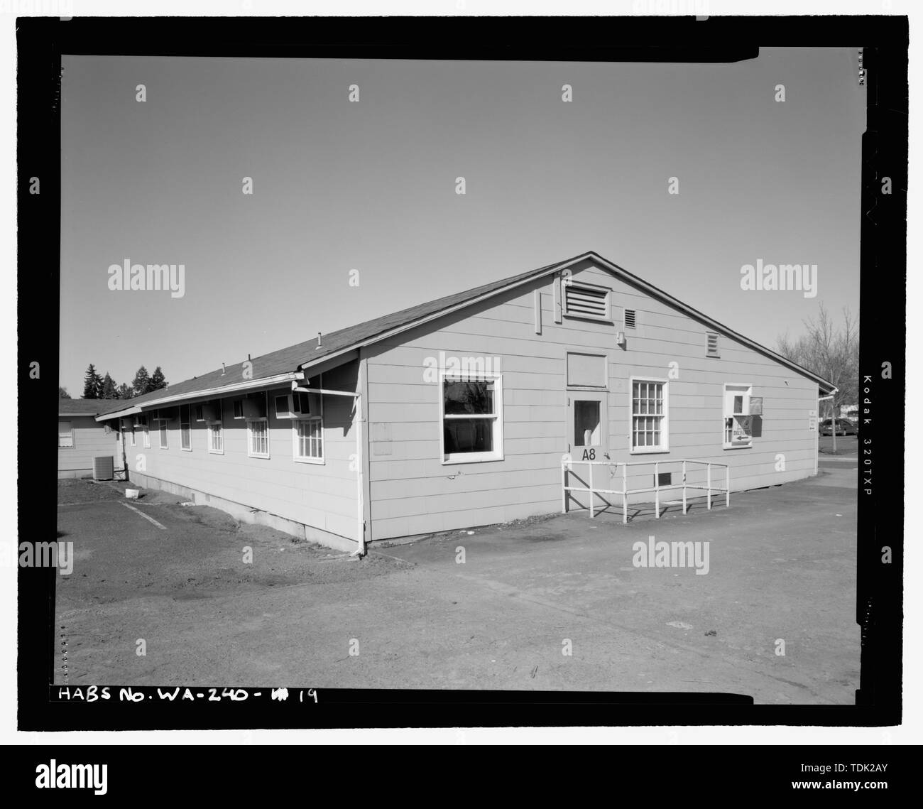 Quartiers des officiers et MESS (A8), au sud et à l'EST (AVANT) l'altitude, À AU NORD-OUEST - Hôpital Général Barnes, East Quatrième lisse Boulevard et O Street, Vancouver, comté de Clark, WA ; Département des affaires des anciens combattants ; Jackson-Retondo, Elaine, émetteur ; Avery, Christy, émetteur Banque D'Images