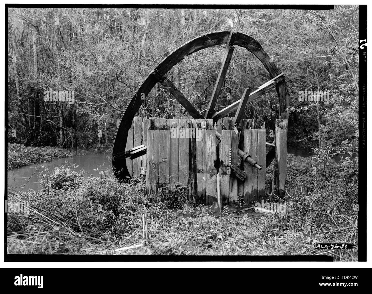 Les bâtiments historiques de l'enquête américaine E. W. Russell, photographe, le 20 mars 1937, de l'eau VIEILLE ROUE SUR Creek au nord du couvent. - Couvent de la Visitation, roue à eau, Spring Hill Avenue, Mobile, Comté de Mobile, AL Banque D'Images