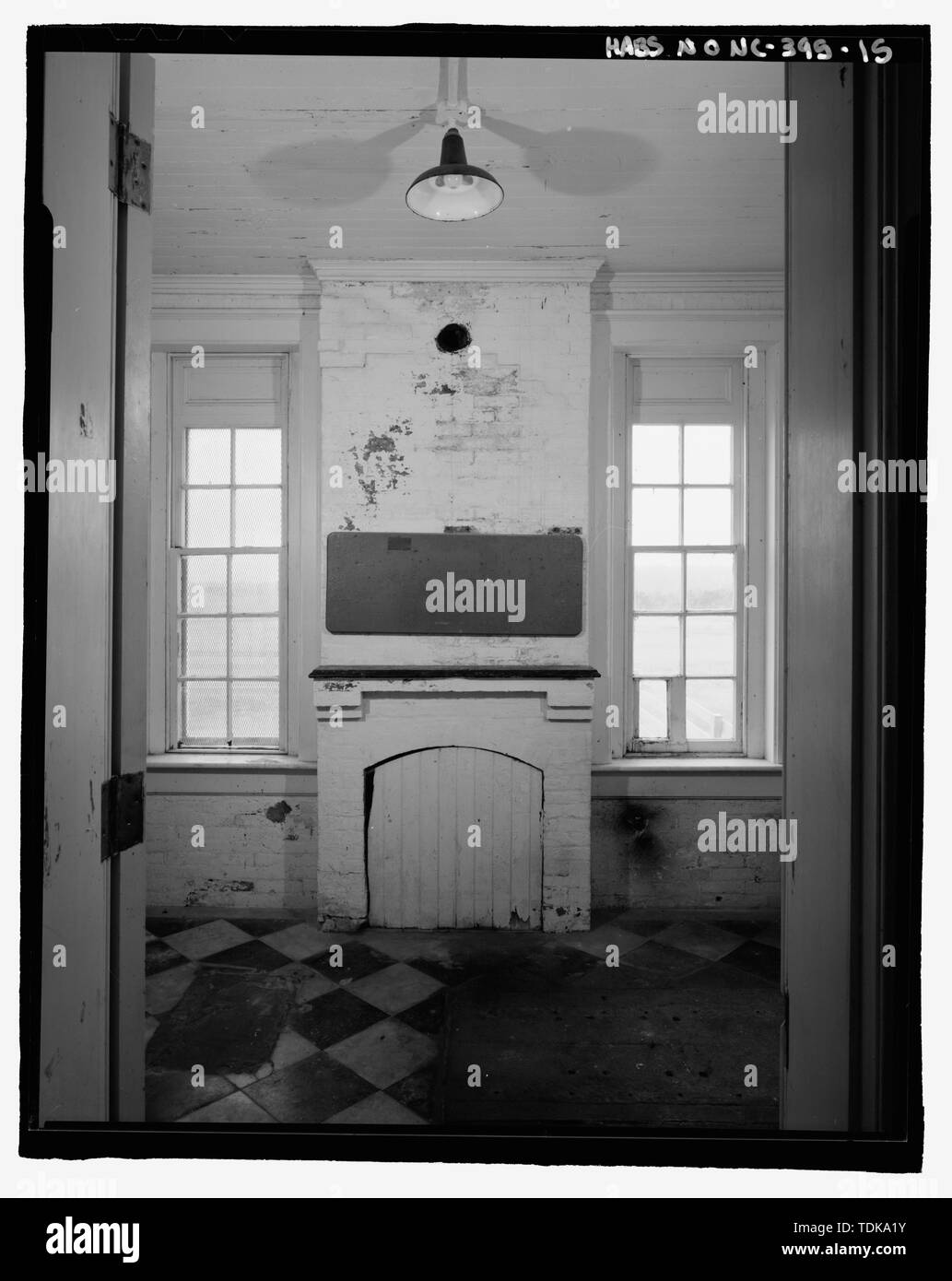 Chambre d'huile, vue de l'intérieur de territoires du prix. - Bodie Island Light Station, près de l'autoroute 12, Nags Head, Dare County, NC Banque D'Images