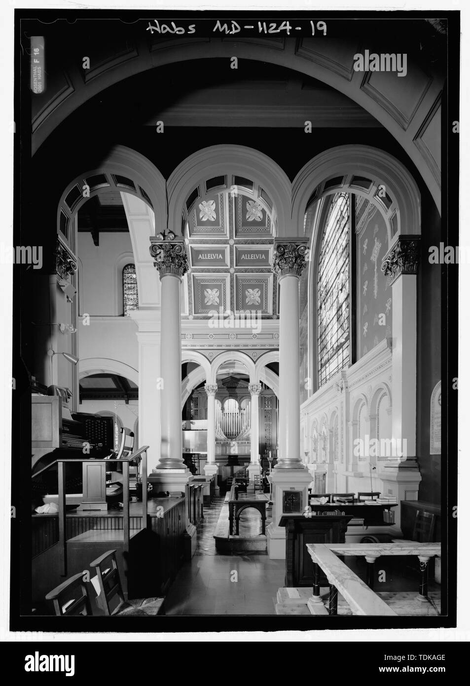 - Saint Paul's Episcopal Church, 233 North Charles Street, Baltimore, ville indépendante, MD ; Upjohn, Richard ; Tiffany and Company ; Armstrong, D. Maitland ; Chase et Ames ; Long, Robert Cary ; Miles, Coates et Youle ; Rupel et Feining ; forte et de l'acier ; Joyce, John ; Whittingham, William Rollinson ; Restauration ; Capellano Tidewater, Antonio ; Rosenthal, James W, photographe ; Ossman, J Laurie, historien Banque D'Images