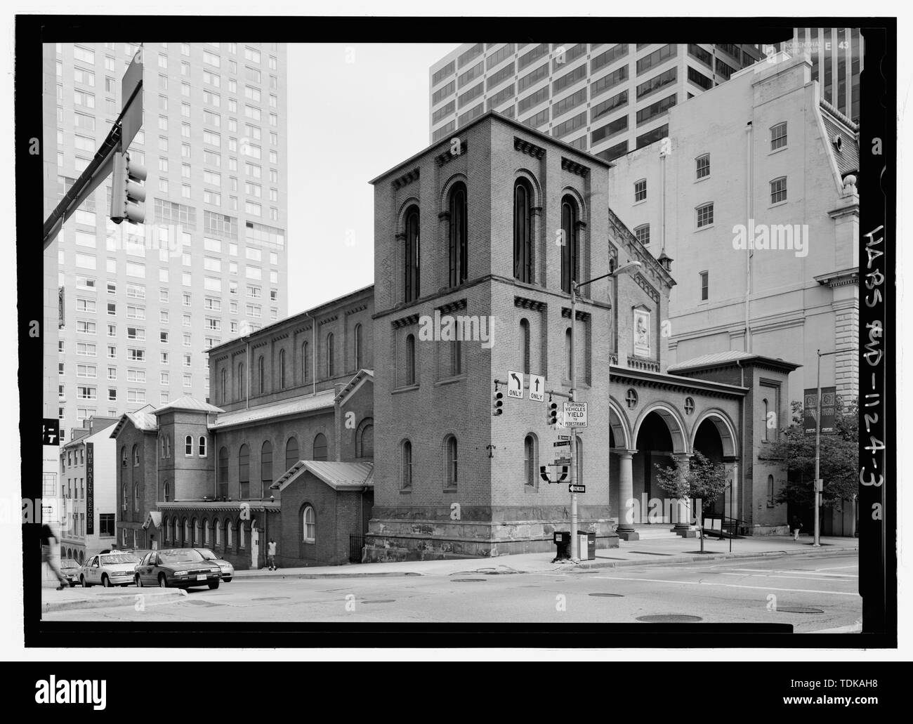 - Saint Paul's Episcopal Church, 233 North Charles Street, Baltimore, ville indépendante, MD ; Upjohn, Richard ; Tiffany and Company ; Armstrong, D. Maitland ; Chase et Ames ; Long, Robert Cary ; Miles, Coates et Youle ; Rupel et Feining ; forte et de l'acier ; Joyce, John ; Whittingham, William Rollinson ; Restauration ; Capellano Tidewater, Antonio ; Rosenthal, James W, photographe ; Ossman, J Laurie, historien Banque D'Images