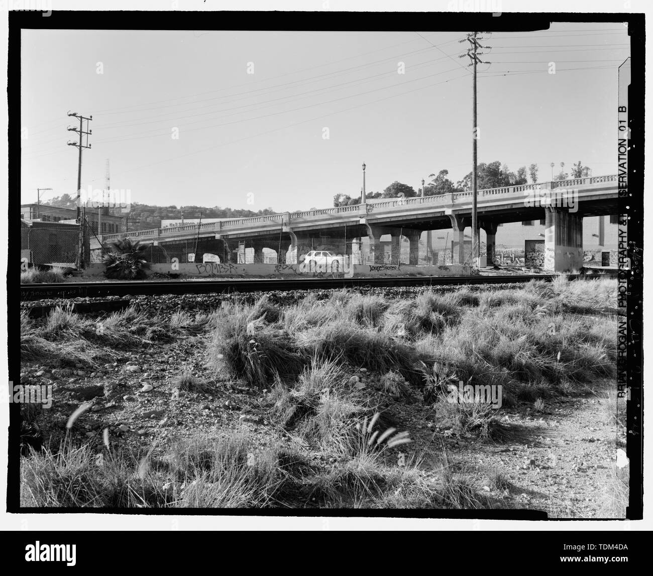 Partie 1 de 3 PARTIE PANORAMA AVEC NOS. CA-275-5 ET CA-275-6. Côté sud du pont de la RUE DU PRINTEMPS. À NORD-OUEST. - Au nord du pont de la rue du printemps, Los Angeles, Los Angeles County, CA Banque D'Images