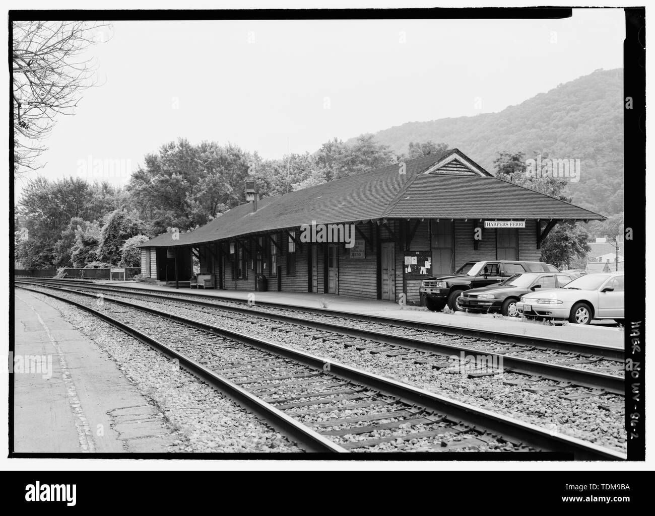 Vue EN PERSPECTIVE DE LA STATION DE WEST END. - Baltimore and Ohio Railroad, Harpers Ferry, Potomac Street, Harpers Ferry, Comté de Jefferson, WV ; Baldwin, Francis ; Latrobe, Benjamin ; Bollman, Wendell, Sisson, William Lee, Penncoyd Bridge et Construction Company ; McLean, James ; Savery, Thomas E ; Niernsee et Nielson, Garrett, John W ; Pennington, Josias ; Empire Construction Company ; American Bridge Company ; Lang, Philip G ; Campbell, Don, répondant ; Dessauer, Peter, répondant ; Hebb, le projet de loi, le commanditaire ; Graves, Matthew, répondant ; Capone, Stephen, répondant ; Marston, Christopher, gérant de projet, Stowell Banque D'Images