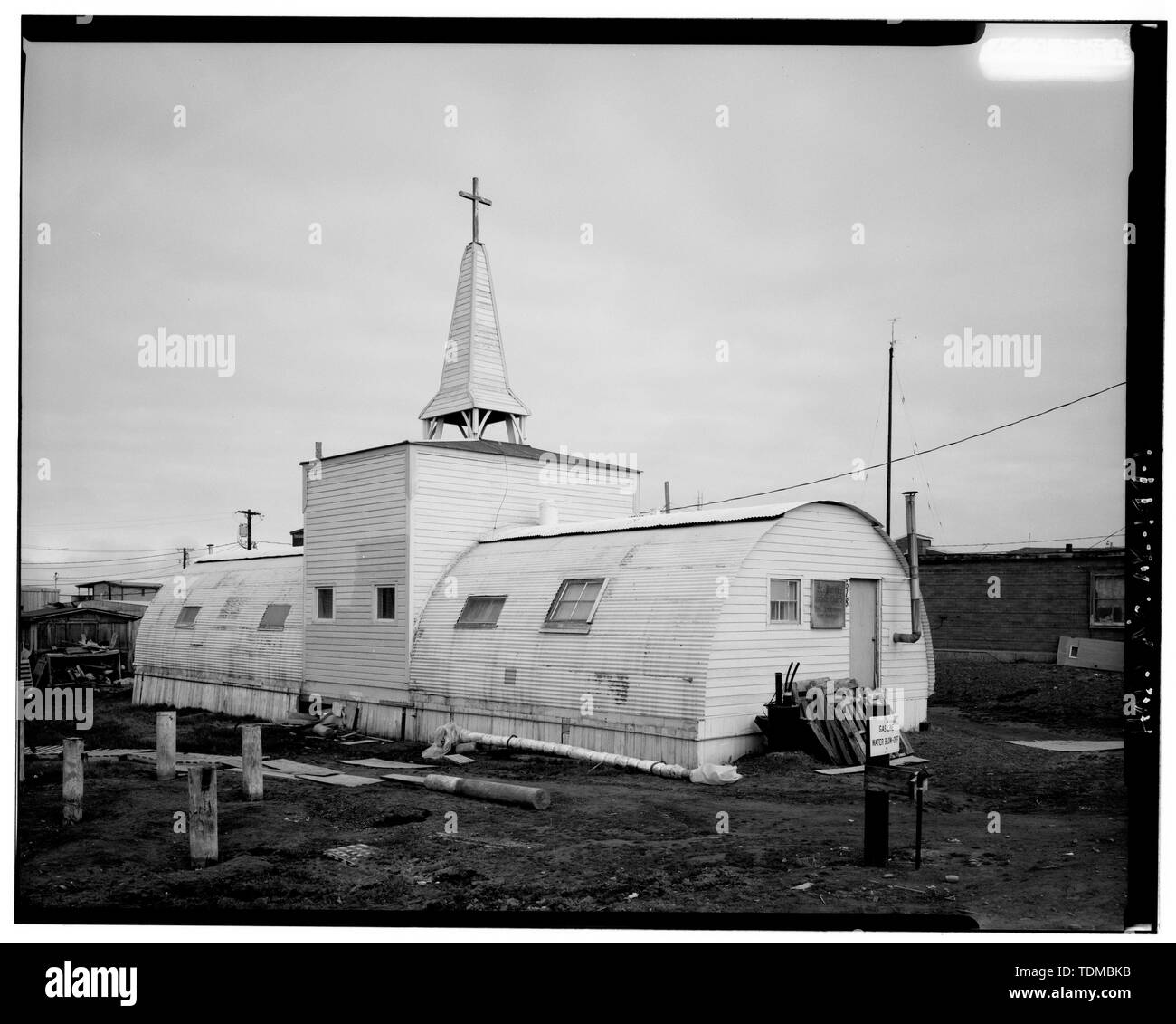 Vue perspective de la Saint-Patrick - Église catholique romaine, Cunningham Street, Barrow, North Slope Borough, AK Banque D'Images