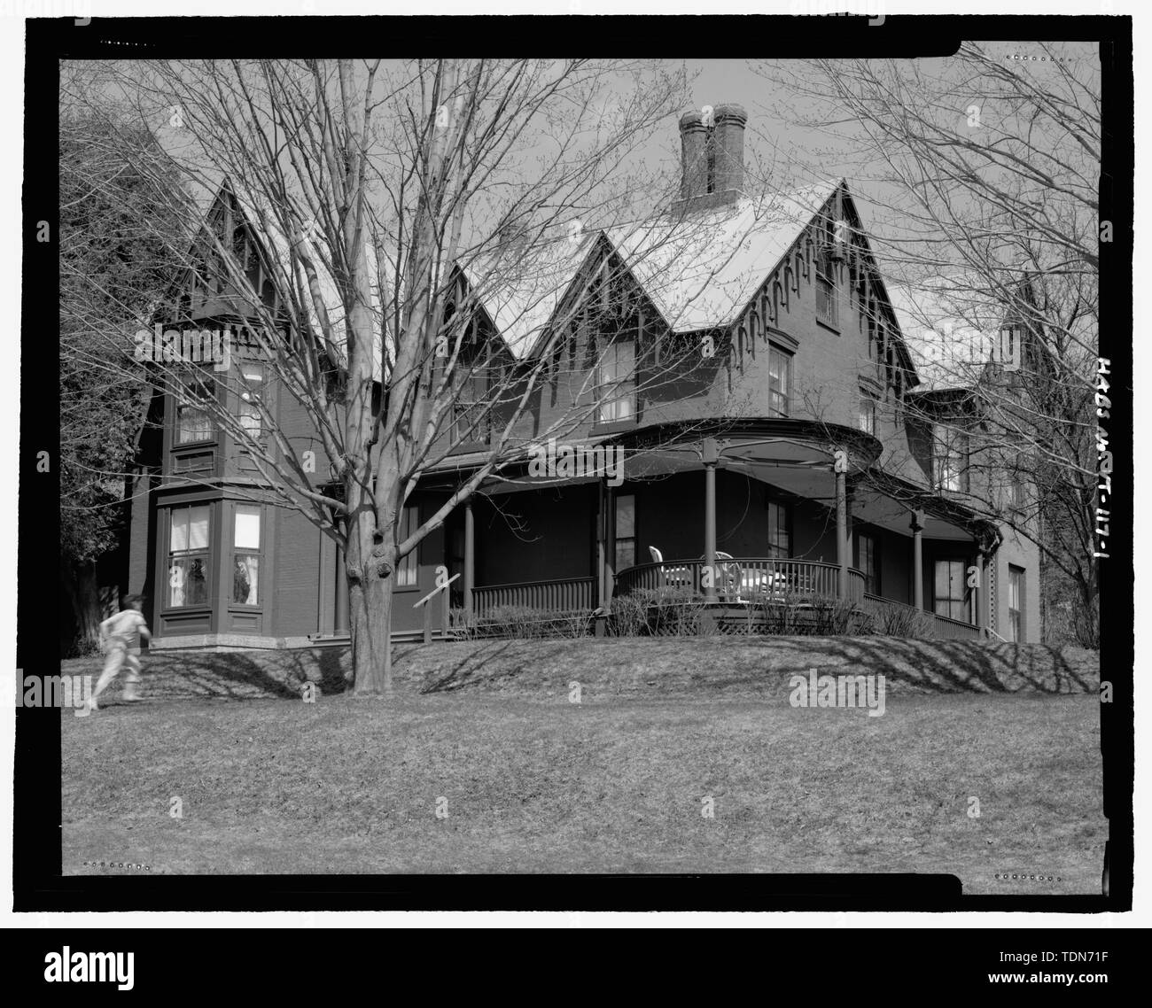 La vue perspective, au nord-est, de Brainerd House, un cottage de style néo-gothique. - Brainerd House, 107, rue Bank, Saint Albans, comté de Franklin, VT Banque D'Images