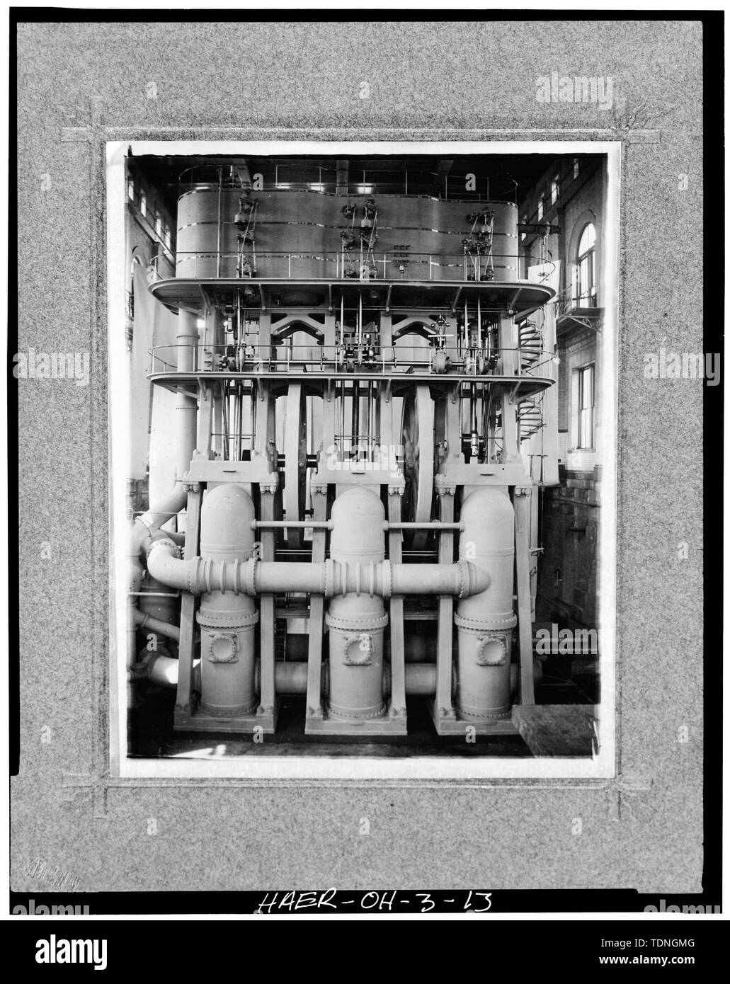 Photocopie de la photographie originale dans la collection de John Nash, Ministère de l'eau Cleveland, montrant Allis Chambers-moteur à vapeur à triple expansion à l'usine de l'Avenue de la Division. Ca Photo. 1900-1920. Moteur maintenant démolie. - Station de pompage de l'Avenue de la Division et l'usine de filtration, West 45th Street et Avenue Division, Cleveland, comté de Cuyahoga, OH Banque D'Images