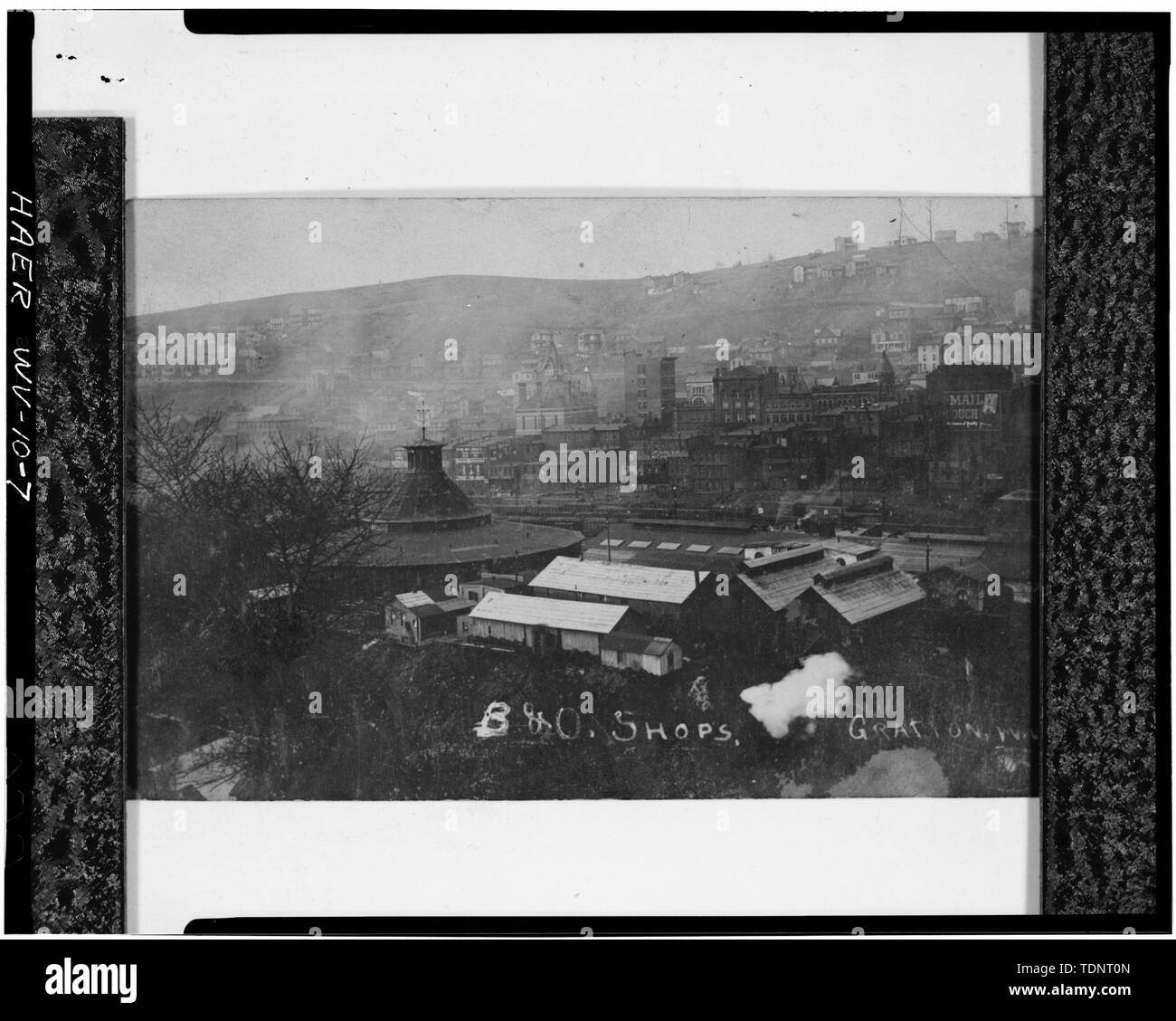 Photocopies de décembre 1972 de l'original en collection de M. Roy Boliger, Grafton, WV, (n.d.). B et O boutiques de Grafton, WV. - Le Nord-ouest de la Virginie (BandO) Railroad, Grafton l'usinage et de fonderie, 119 U.S. à l'Est de la rivière vallée Tygart, Grafton, Taylor Comté, WV, Latrobe, Benjamin ; Fink, Albert ; Bullman, Wendell Banque D'Images