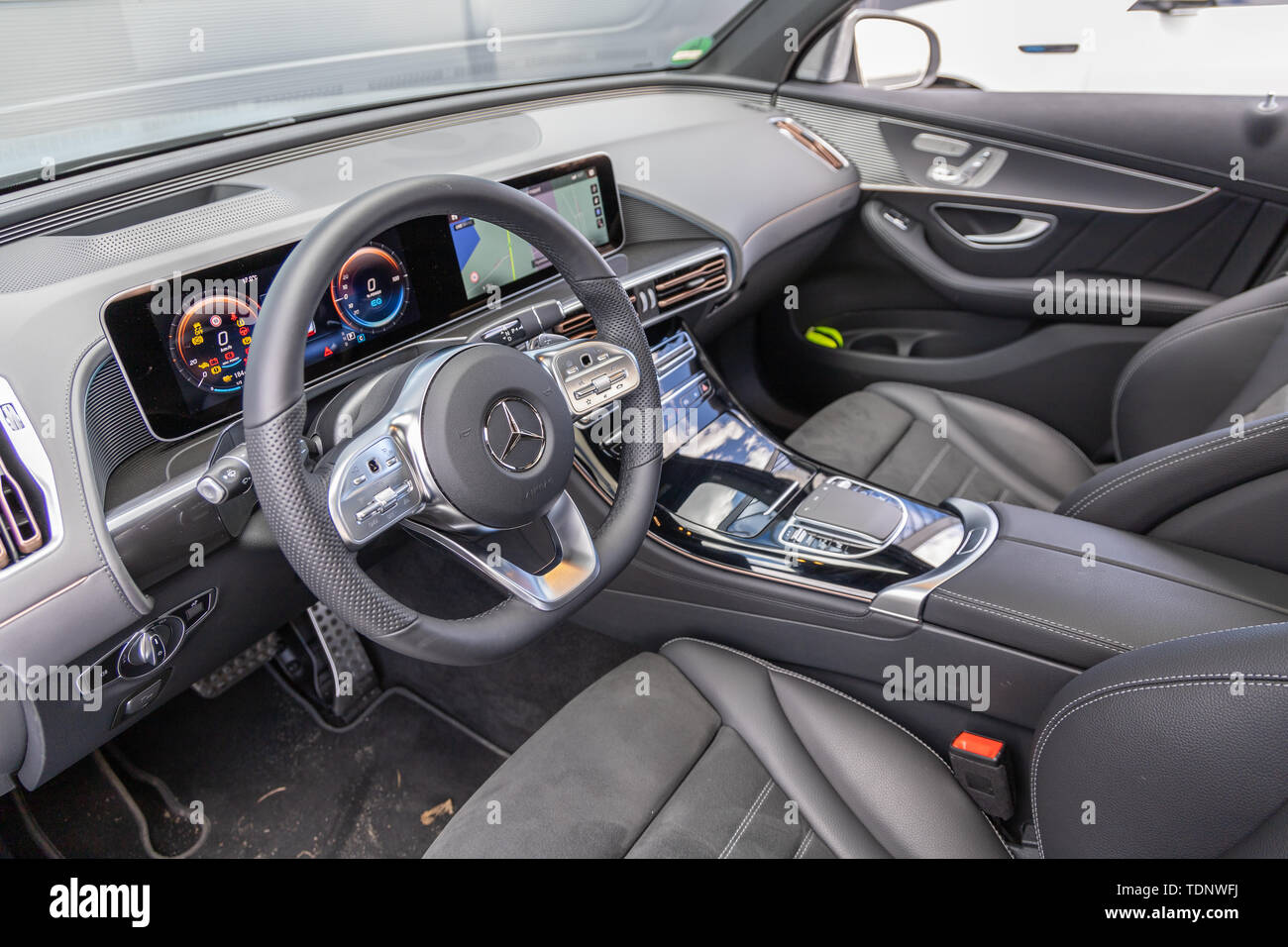 OSLO, Norvège, mai 2019 : Mercedes-Benz EV EQC Intérieur le 13 mai 2019 en Norvège. Banque D'Images