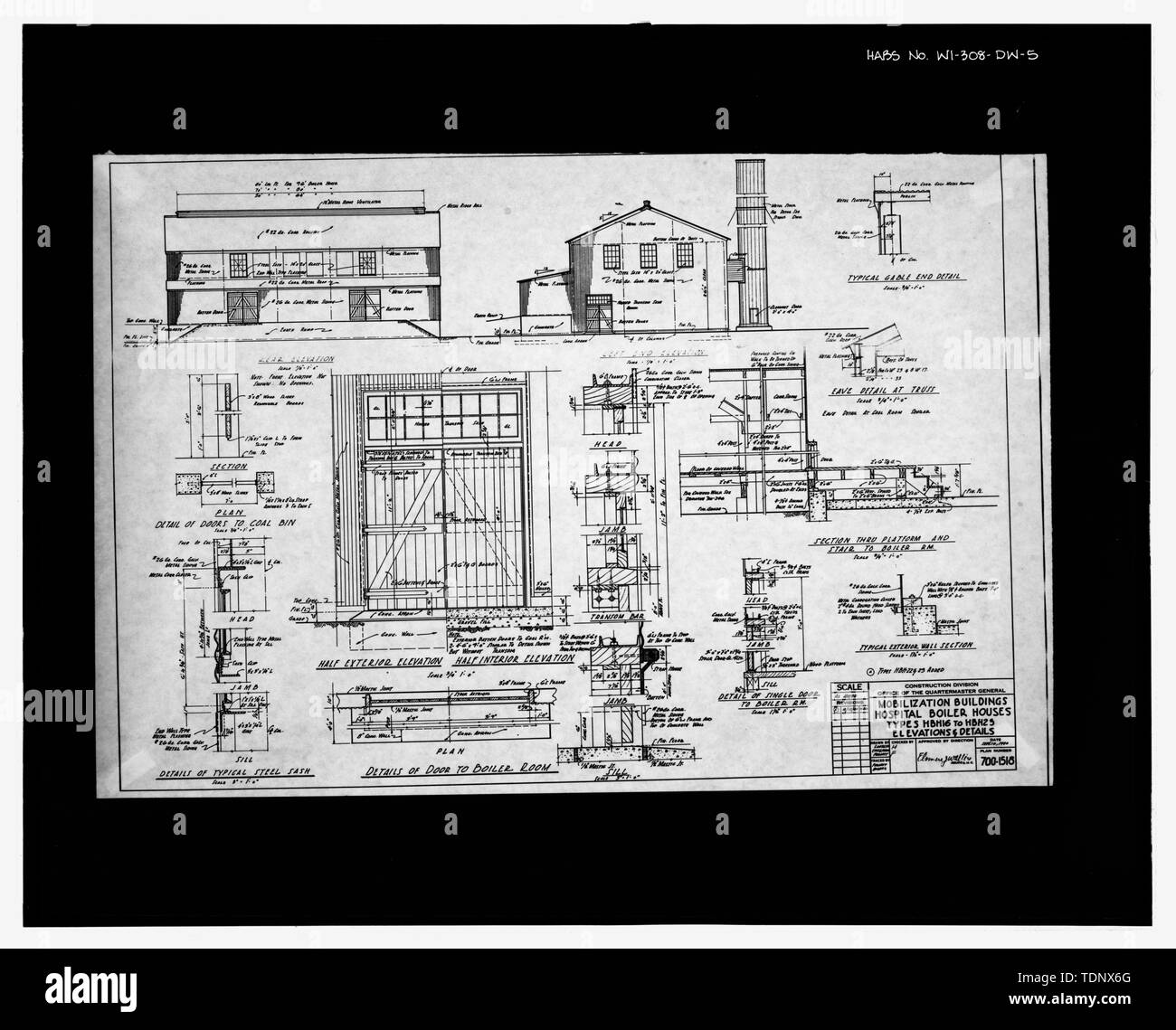 Photocopie de dessin (Ministère de la guerre à l'origine Fort McCoy, Wisconsin). Des façades et des détails, PLAN NUMÉRO 700-1518 - Fort McCoy, Bâtiment n° T-10111, au sud-est de la Chaufferie auxiliaire, bloc 10, Sparta, comté de Monroe, WI Banque D'Images