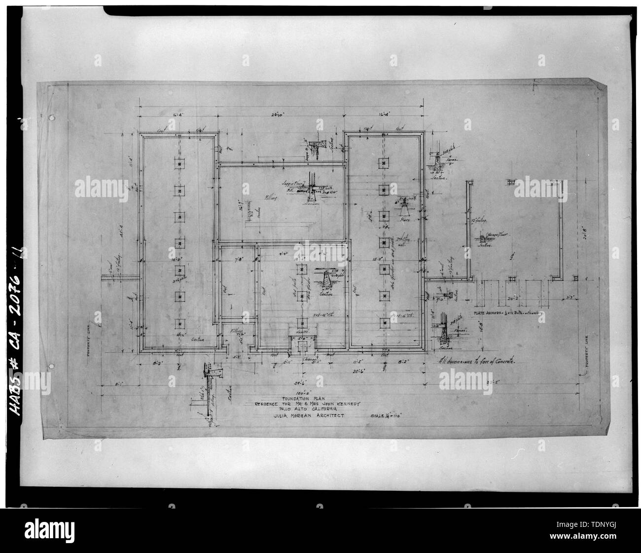 Photocopie de dessin architectural du (d'origine dans les Documents Collection, College of Environmental Design, Université de Californie, Berkeley, CA) Le 27 décembre 1921, Julia Morgan, architecte PLAN DE FONDATION - John G. Kennedy House, 423, rue Chaucer, Palo Alto, comté de Santa Clara, CA Banque D'Images