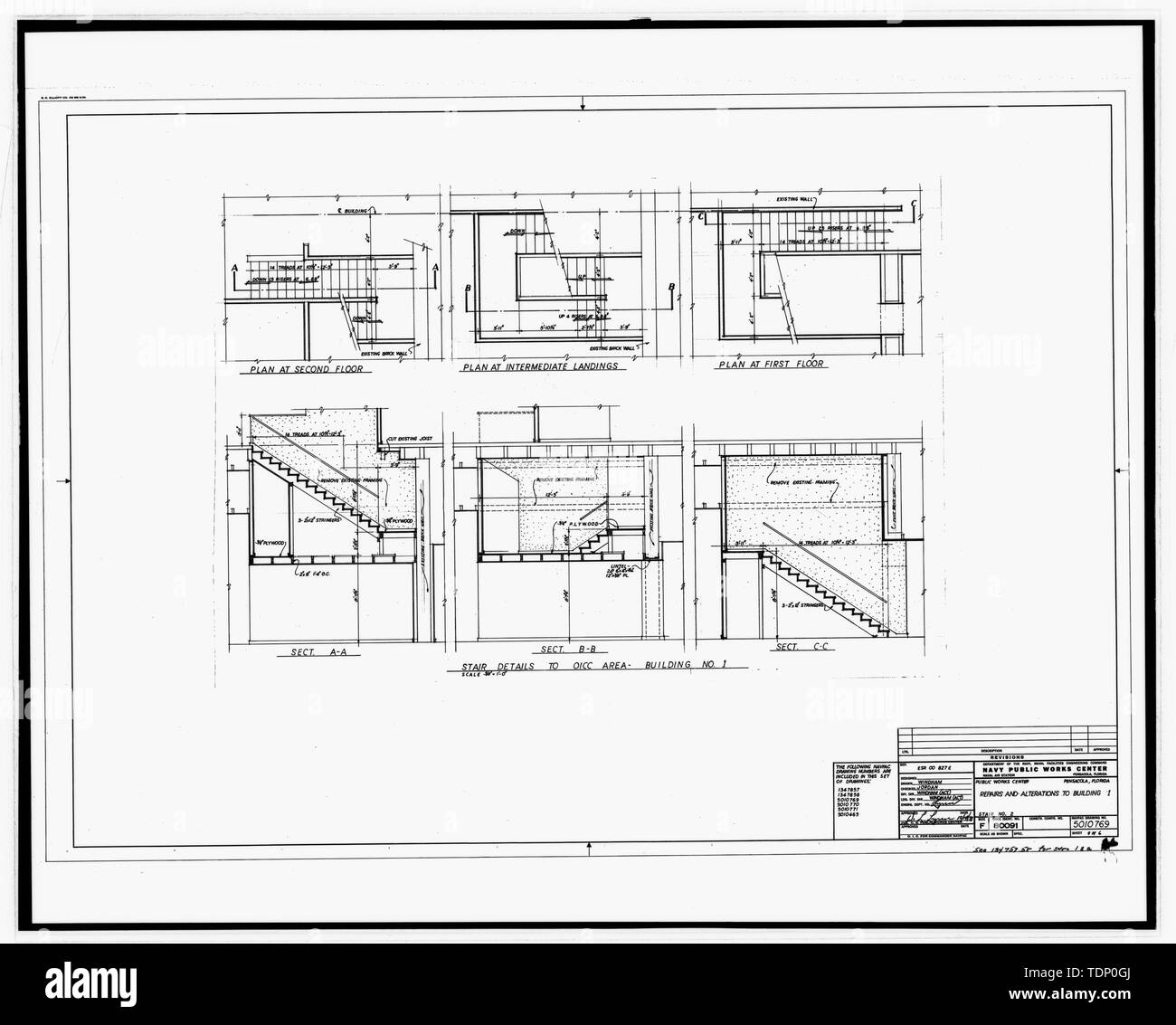 Photocopie de dessin (c'est toujours une 8 x 10 copie d'un négatif 8 x 10 ; 1971 dessin d'architecture d'origine situé au bâtiment n° 458, NAS Pensacola, Floride) LES RÉPARATIONS ET RÉNOVATIONS AU BÂTIMENT N° 1, ESCALIER N° 2, feuille 4 de 6 - U.S. Naval Air Station, navire atelier de menuiserie, 368, avenue du Sud, Pensacola Escambia Comté, FL Banque D'Images