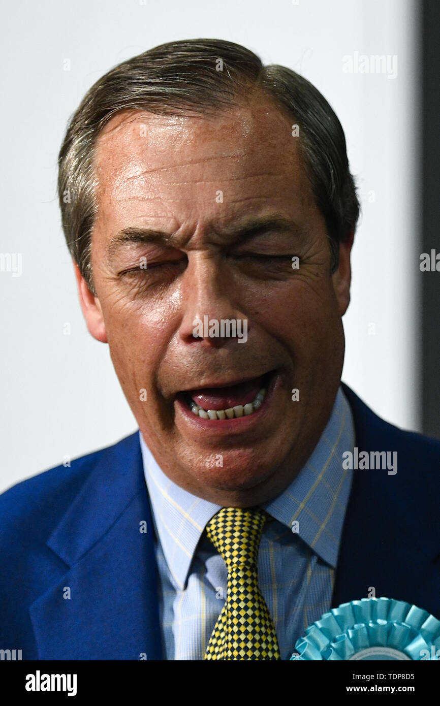 Ex-chef du parti UKIP Nigel Farage assiste à la partie 'Brexit' rassemblement à Edinburgh's Corn Exchange. Avec : Nigel Farage Où : Édinbourg, Royaume-Uni Quand : 17 mai 2019 Credit : Euan Cherry/WENN Banque D'Images
