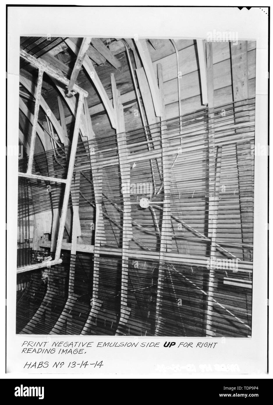 Photocopie de photographie couleur (photographe inconnu, 1974), LA CONSTRUCTION DU PLAFOND DE LA SACRISTIE À l'Est - Église de la Sainte Croix, la State Route 261, Stateburg, Sumter County, SC ; Jones, Edward C ; Lee, Francis D ; Anderson, William Wallace, Cary, Brian, émetteur Banque D'Images