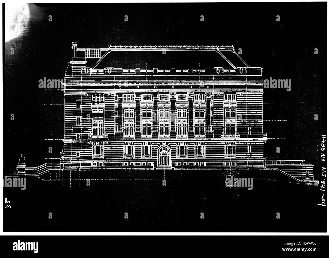 Photocopie de dimensions (localisation de l'original inconnu) Joseph Comparetto, délinéateur, date inconnue extérieur, élévation nord - Hudson County Courthouse, 583, Avenue Newark Jersey City, comté de Hudson, NJ Banque D'Images