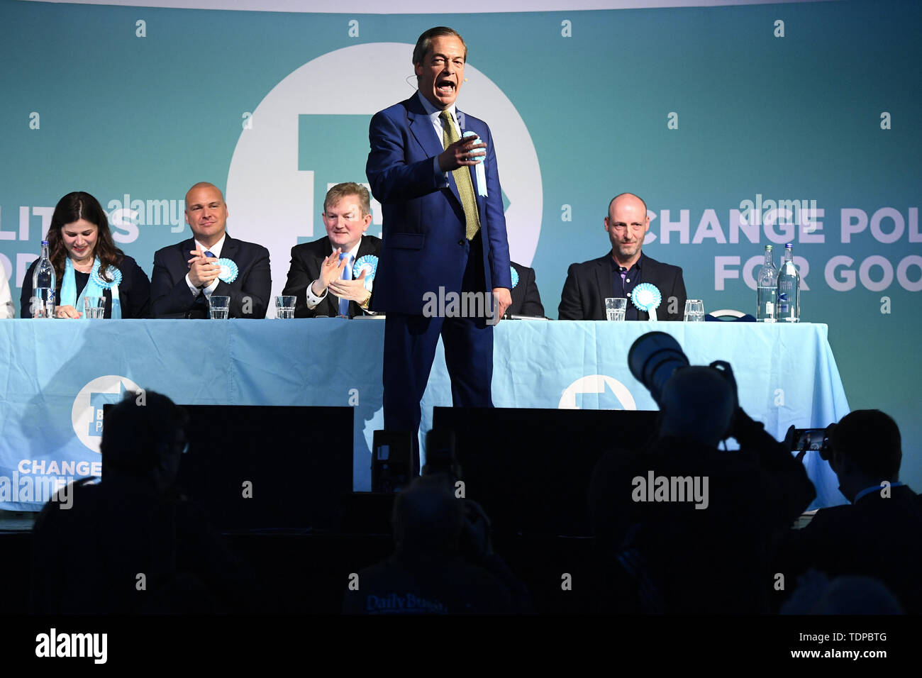 Ex-chef du parti UKIP Nigel Farage assiste à la partie 'Brexit' rassemblement à Edinburgh's Corn Exchange. Avec : Nigel Farage Où : Édinbourg, Royaume-Uni Quand : 17 mai 2019 Credit : Euan Cherry/WENN Banque D'Images