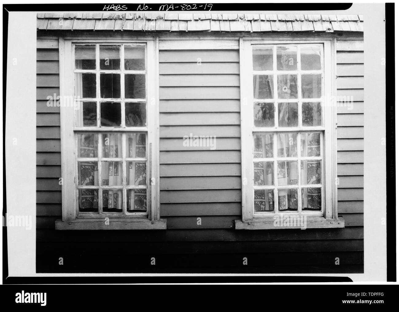 (À partir de la Essex Institute, un chiffre négatif, 2270) Frank Cousins, photographe ca. 1900 ELL, Second Story, DÉTAIL DE WINDOWS (Illustration de -9 inclus dans le rapport de données de terrain) - Maison Narbonne, 71 Essex Street, Salem, comté d'Essex, MA Banque D'Images