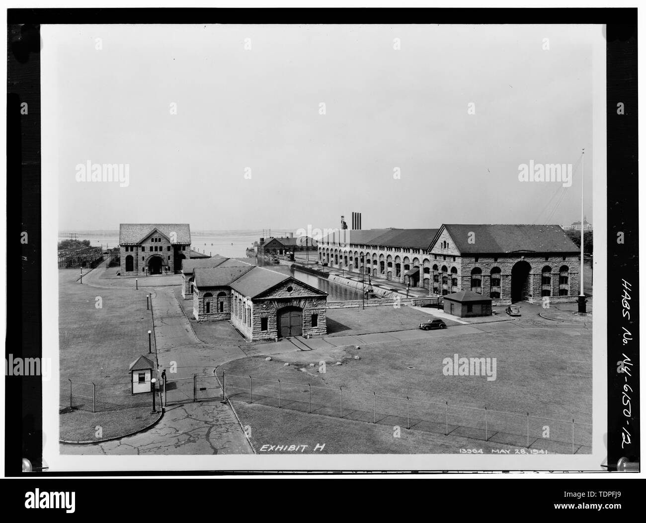 (D'origine dans la collection de Niagara Mohawk) Photographe inconnu, le 28 mai 1941 VUE GÉNÉRALE DU SUD-EST - Edward D. Adams Gare Centrale, rivière Niagara et Buffalo Avenue, Niagara Falls, Niagara County, NY Banque D'Images