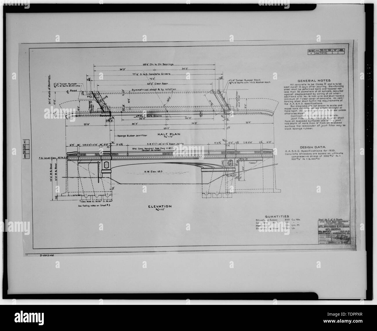 Photocopie de photocopie de bridge dessin, la moitié les plans et élévation (12 juin 1937, dessin original au dossier dans des structures Section, ministère des Transports de l'Utah, Salt Lake City, Utah). Fiche n° 2 de 6 feuilles. - Laver Gould, pont enjambant Gould laver à la State Route 9, l'ouragan, comté de Washington, UT ; Consultants archéologique d'Armoise, entrepreneur, Wegman-French, Lysa, émetteur ; Polk, Michael R, photographe ; Polk, Michael R, historien Banque D'Images