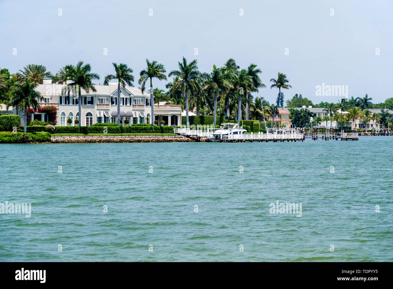 Floride Baie de Naples Haldeman Creek, Port Royal Golfe du Mexique manoir de bord de mer maisons maisons, Banque D'Images