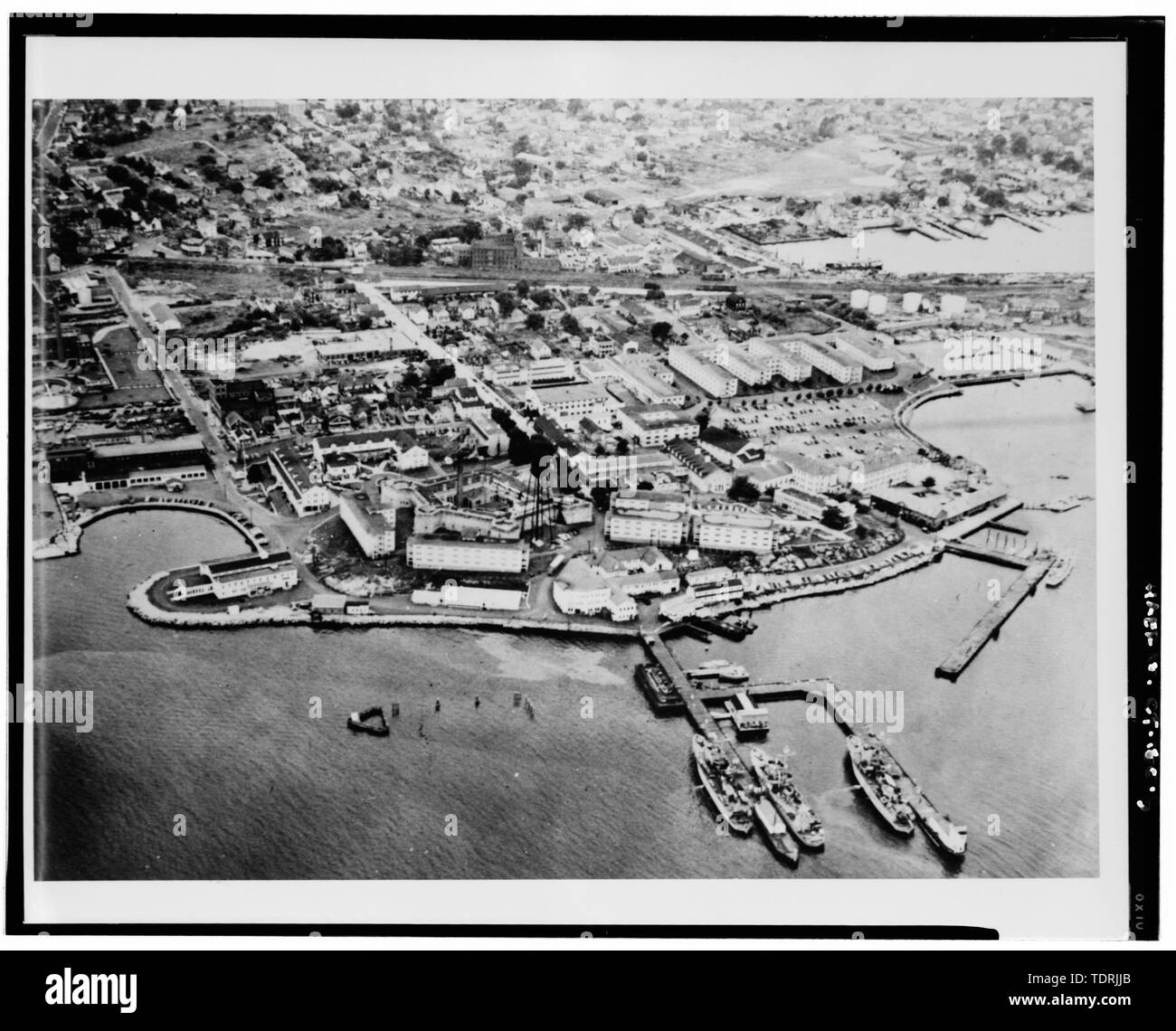 Copie photographique du site de 1350, ch. 1945. Photo d'origine dans les dossiers au Bureau des affaires publiques (OAP), Naval Undersea Warfare Center (NUWC), Newport, R.I. Copyright-free. - Naval Undersea Warfare Center, côté est de Smith et de l'est entre les rues de la Colombie-Britannique et l'anses, New London, New London Comté, TC Banque D'Images