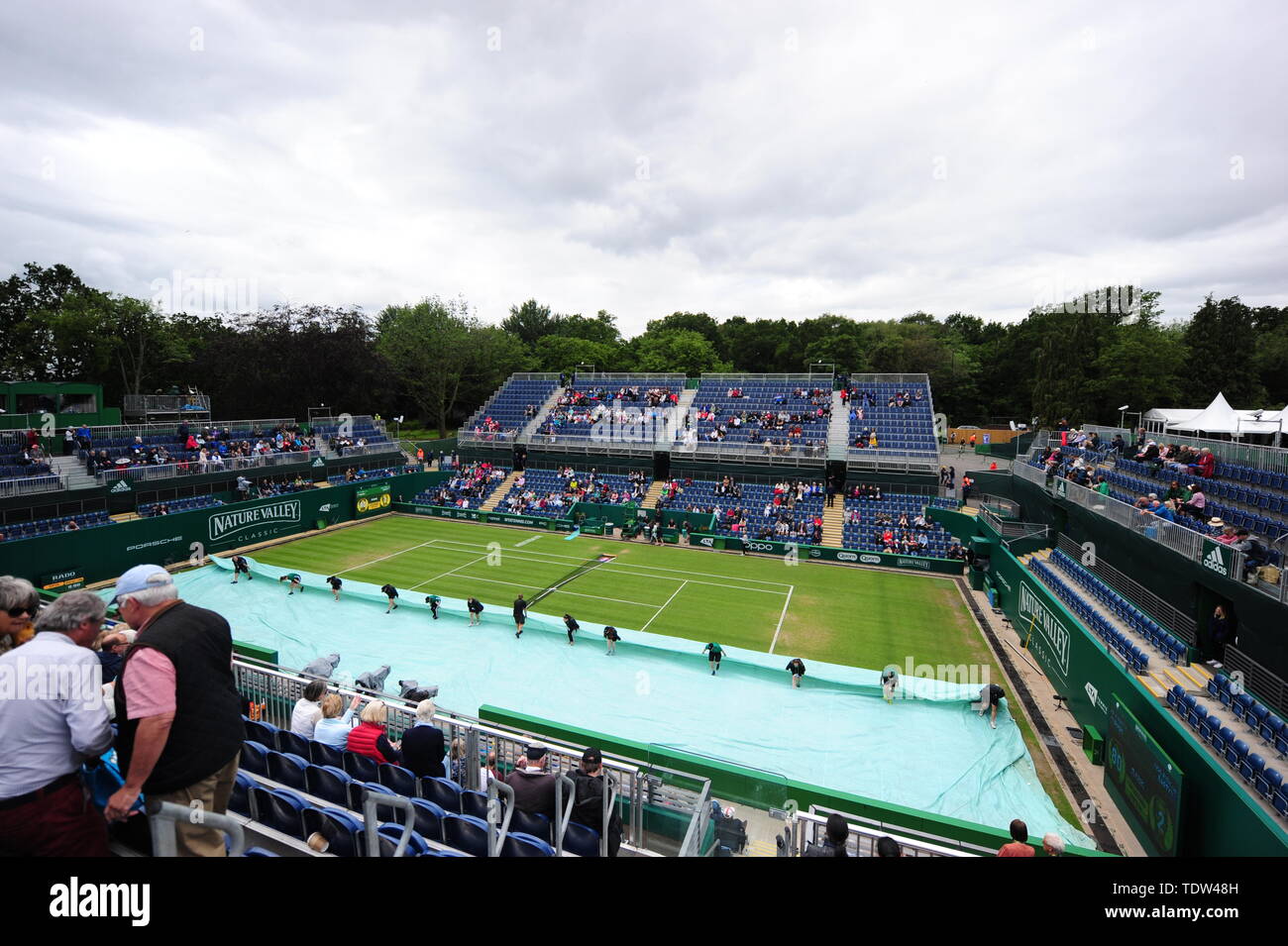 Une vue générale pendant un Rain Delay le sixième jour de la Nature Valley Classic à Edgbaston, Birmingham Club Priory. Banque D'Images