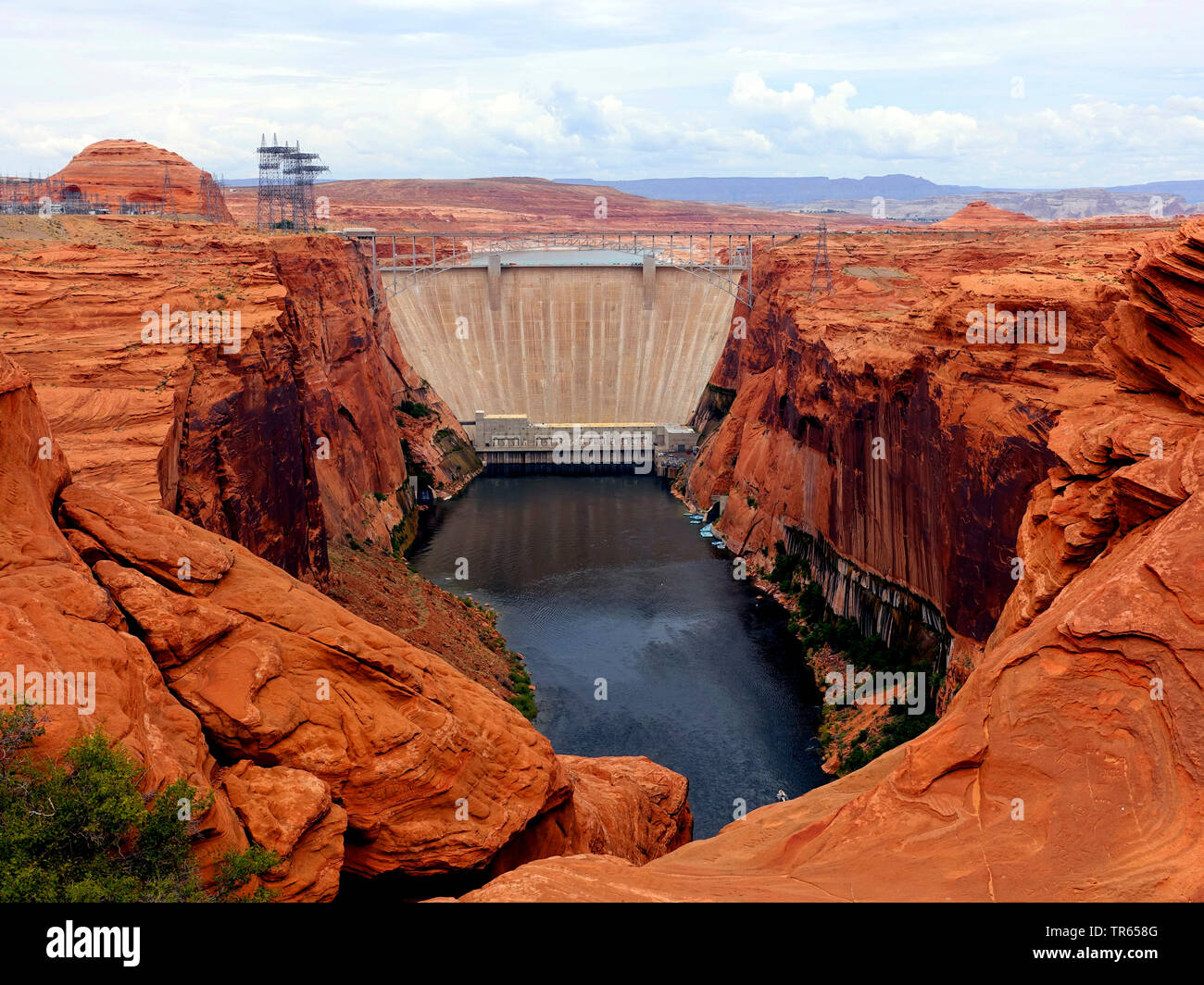 Barrage de Glenn Canyon vue donnent sur une vue sur barrage de Glen Canyon, Arizona, USA, Page Banque D'Images