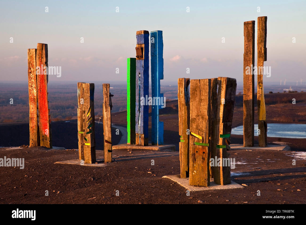 Installation 'Totems' sur le pic de la heap Haniel, Allemagne, Rhénanie du Nord-Westphalie, Ruhr, Bottrop Banque D'Images