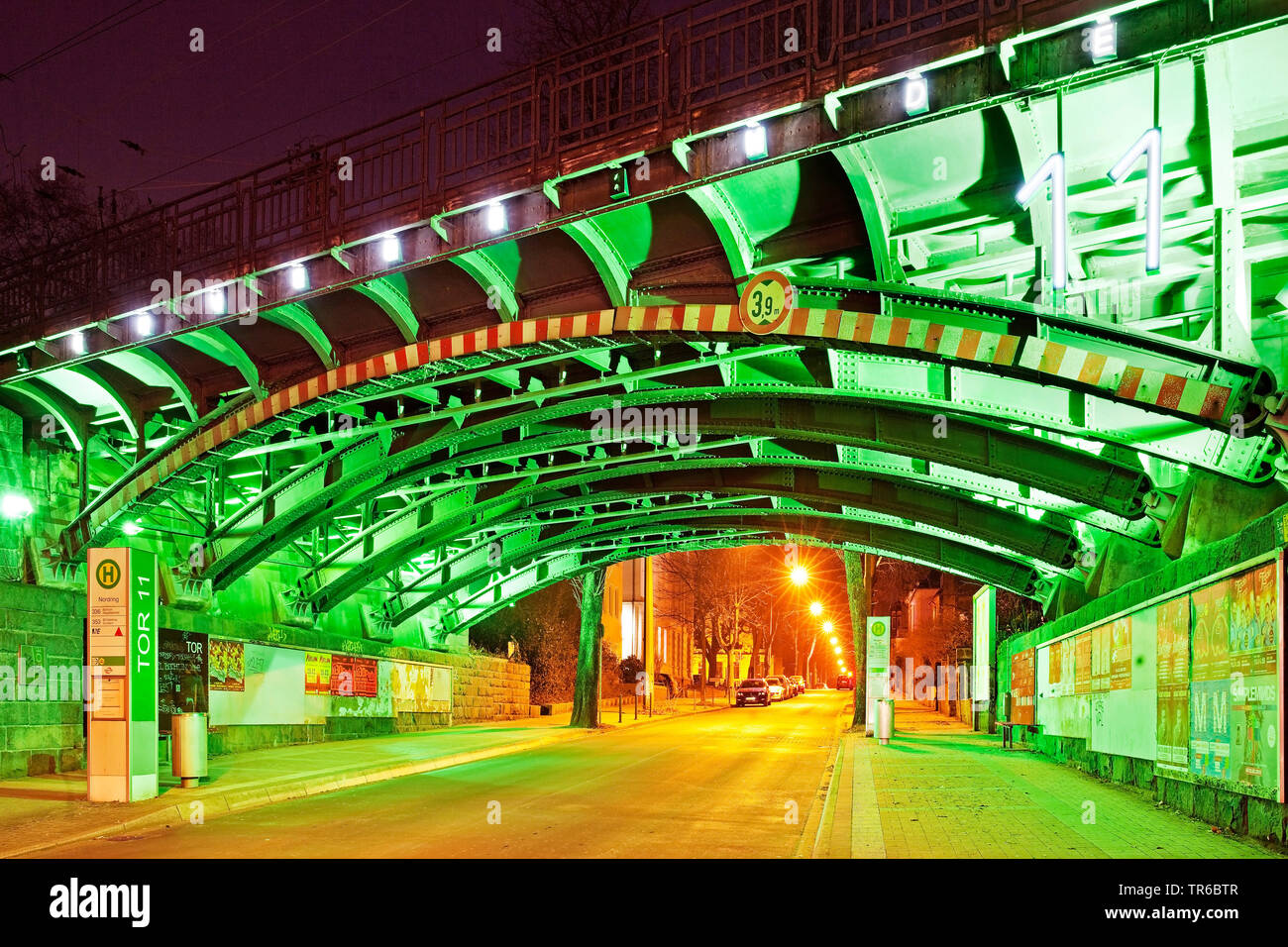 Portes de tungstène, KunstLichtTor projet Nr 11 , Kortumstrasse, Allemagne, Rhénanie du Nord-Westphalie, région de la Ruhr, Bochum Banque D'Images