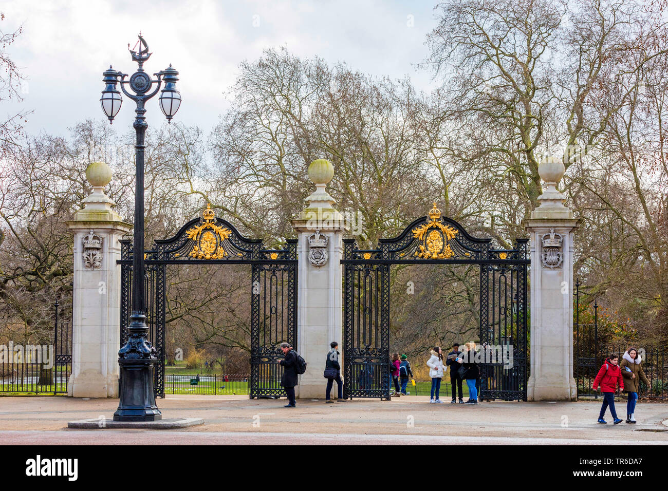 Entrée de St James's Park, le Diana Princess of Wales Memorial à pied, Royaume-Uni, Angleterre, Londres Banque D'Images