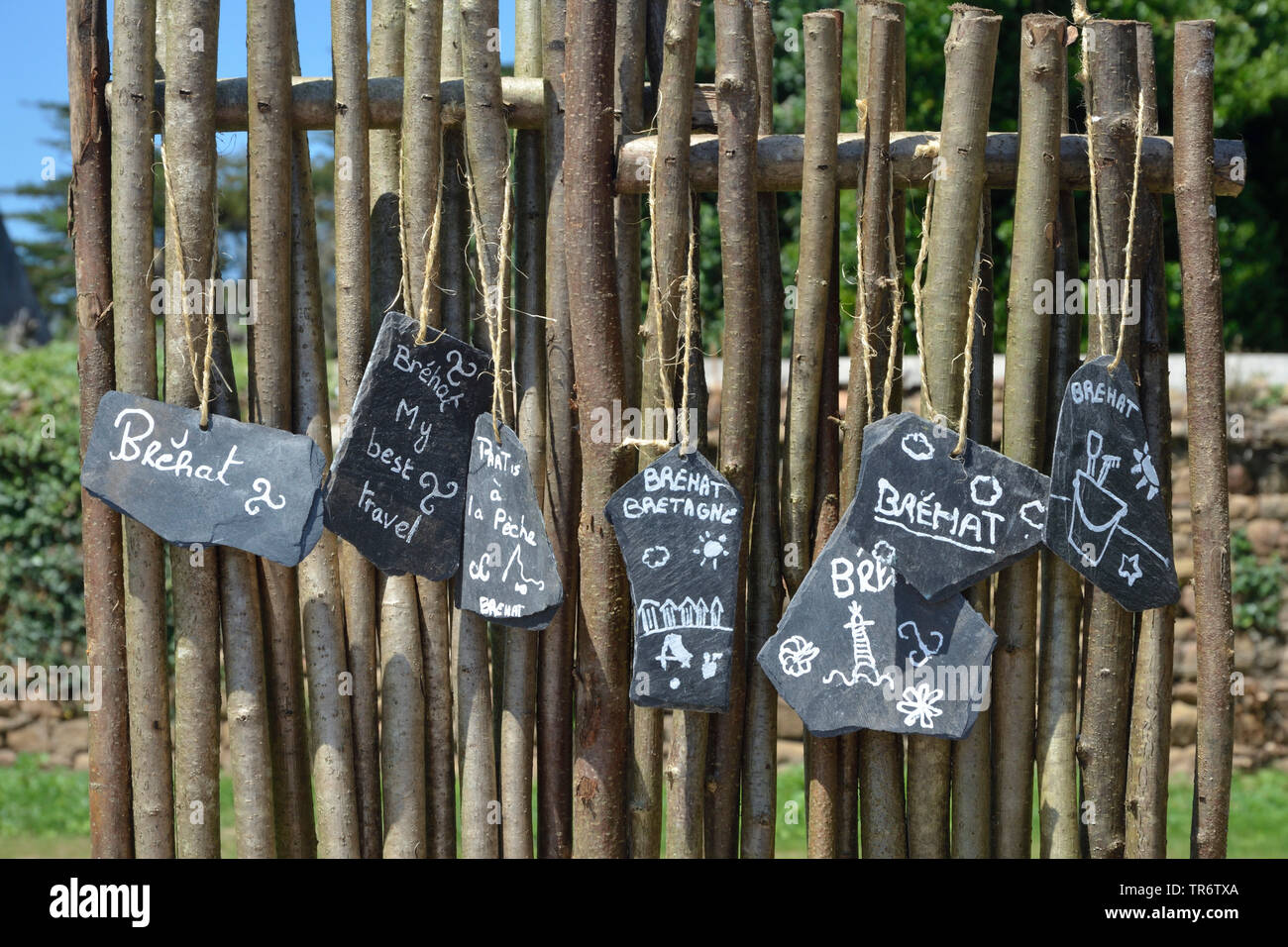 Les ardoises peintes comme souvenirs, France, Bretagne, Ile de Bréhat Banque D'Images