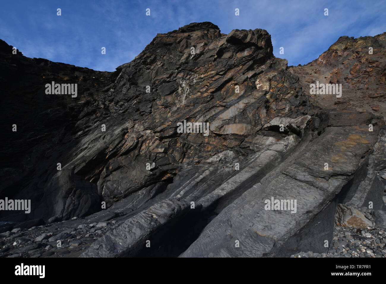 La gourme pliage tectonique Beach côte nord des Cornouailles Banque D'Images