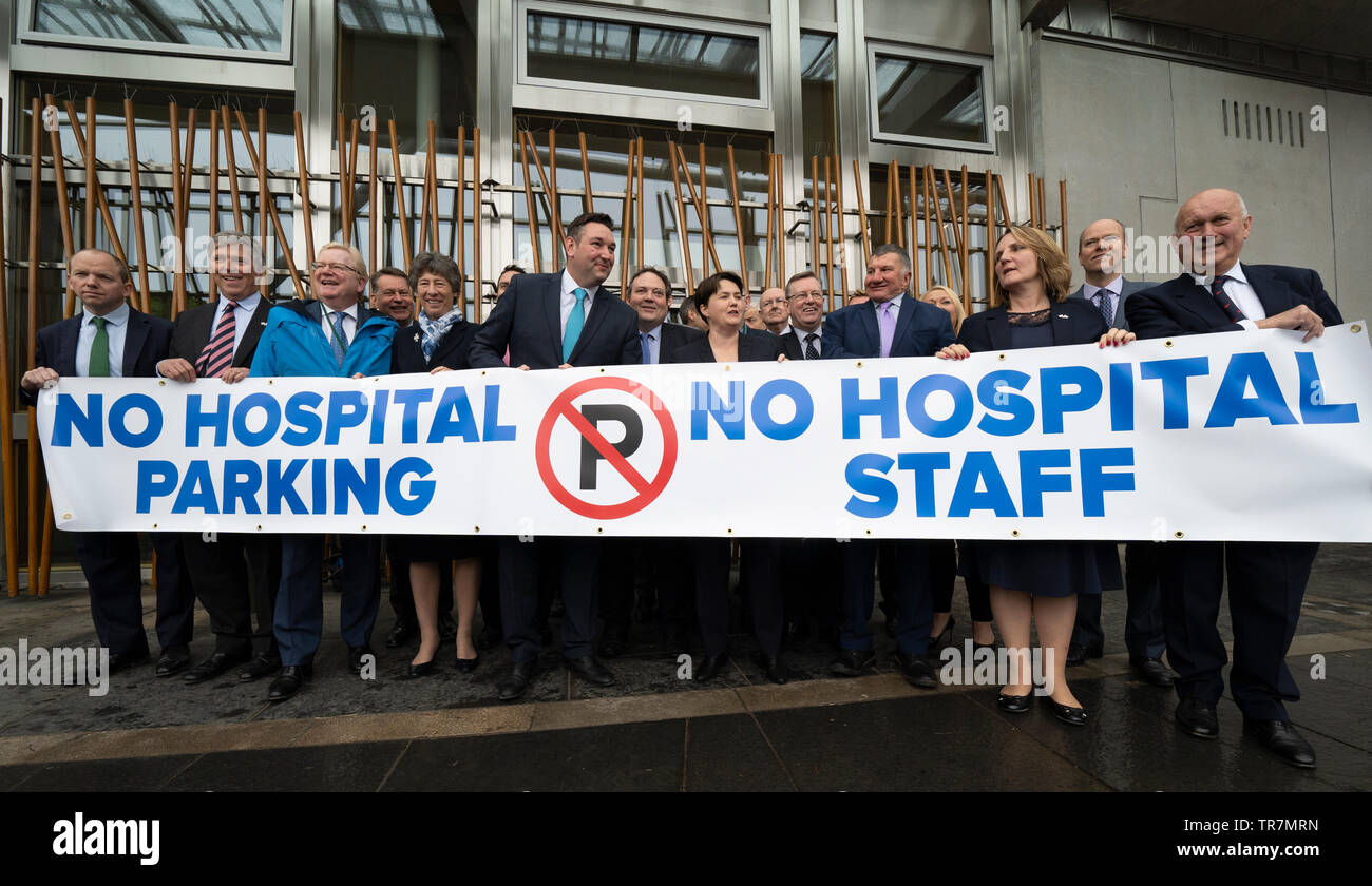 Edinburgh, Ecosse, Royaume-Uni. 30 mai, 2019. Le parti conservateur écossais a lancé une campagne à l'hôpital parking Parlement écossais à Holyrood à Edimbourg. La Scottish conservateurs croient que les frais de stationnement de voiture sont trop chers à l'hôpital écossais. Credit : Iain Masterton/Alamy Live News Banque D'Images