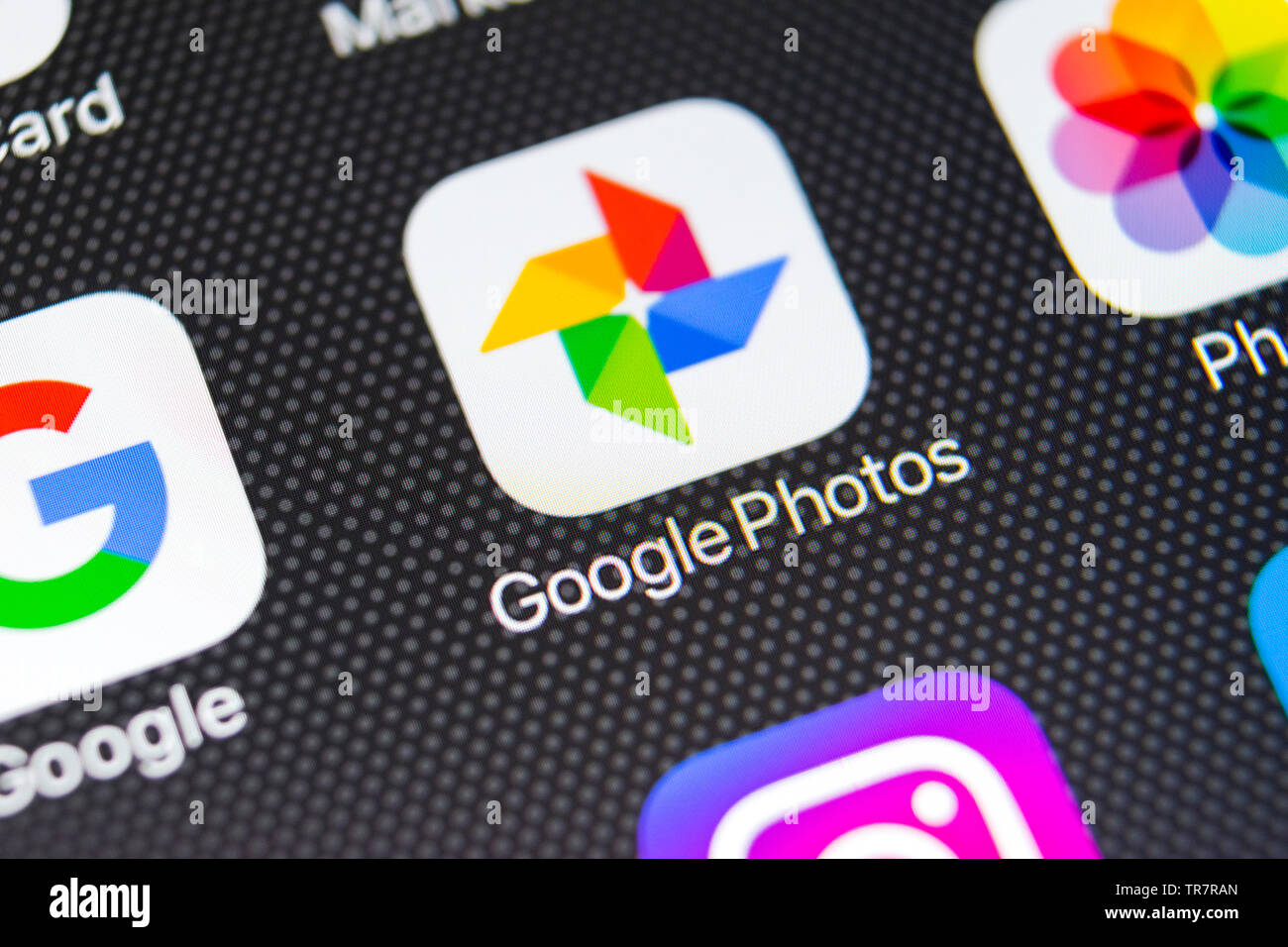 Kaliningrad, Russie, le 20 février 2018 Google : l'icône de l'application Photos sur Apple iPhone écran X close-up. L'icône Google Photos. Photos Google appli Banque D'Images